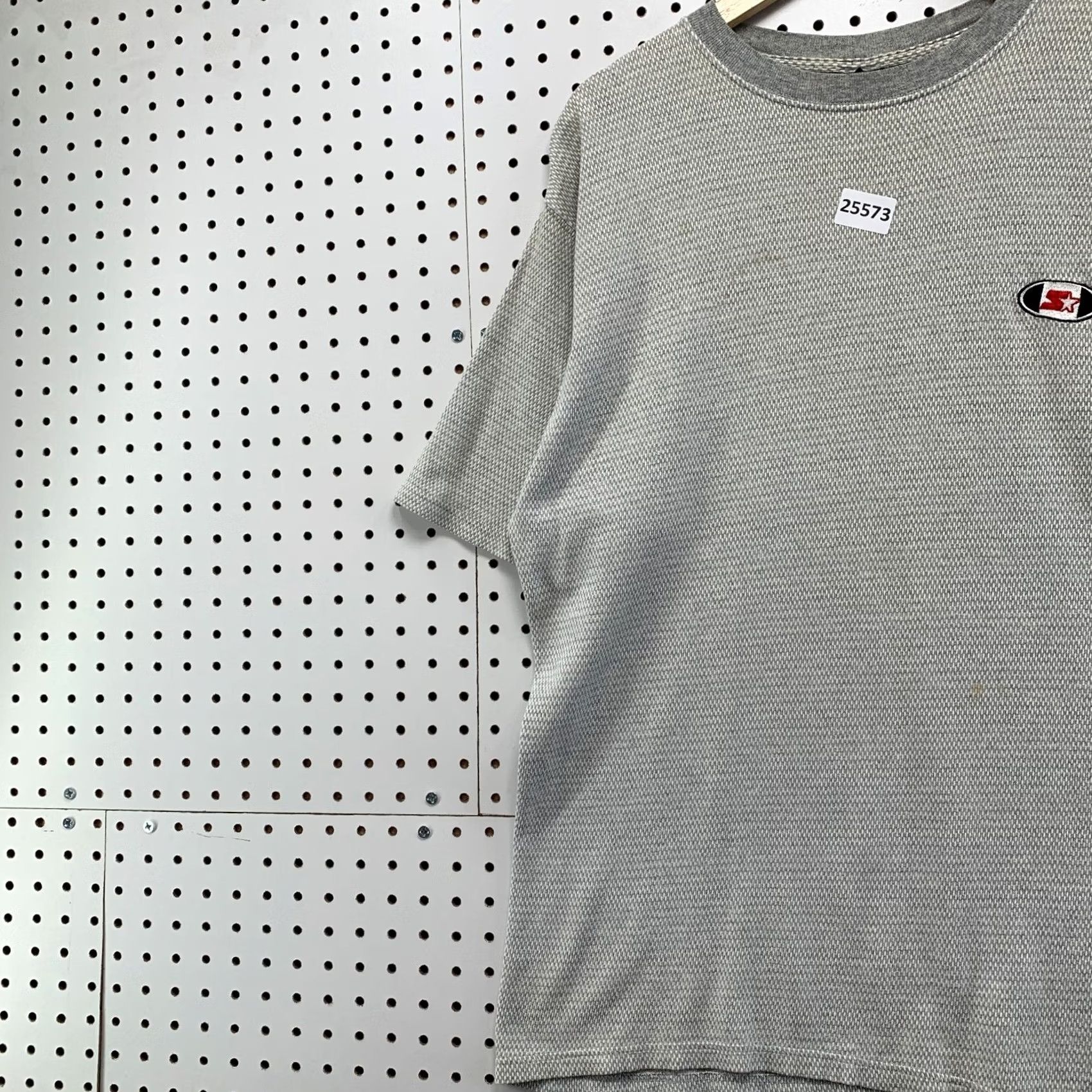 Starter VINTAGE Starter Shirt Gray White Knit Striped Adult XL Short Sleeve 90s Mens Size US XL / EU 56 / 4 - 3 Thumbnail