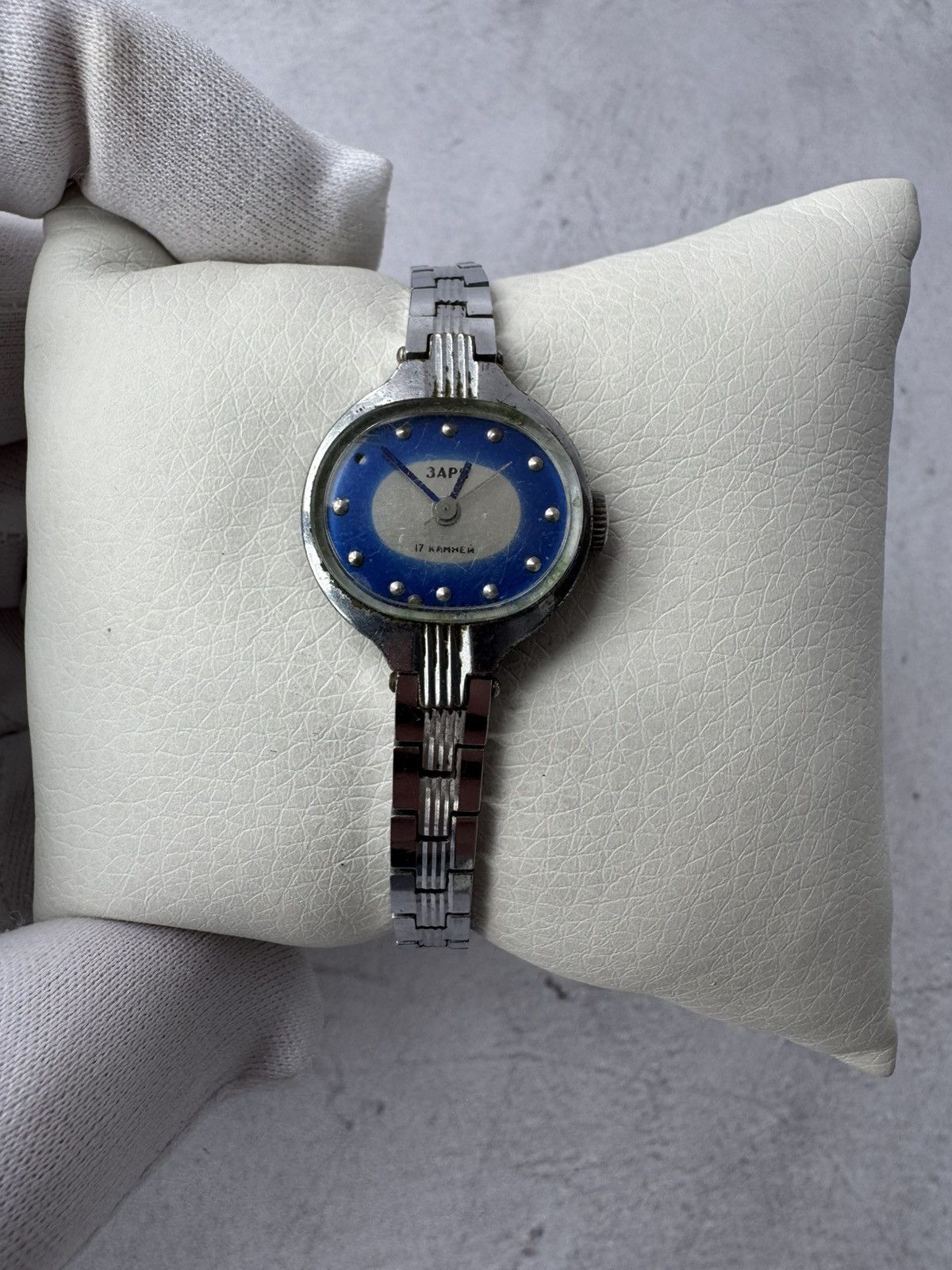 Japanese Brand × Vintage Zaria Japanese Style Watch Size ONE SIZE - 1 Thumbnail