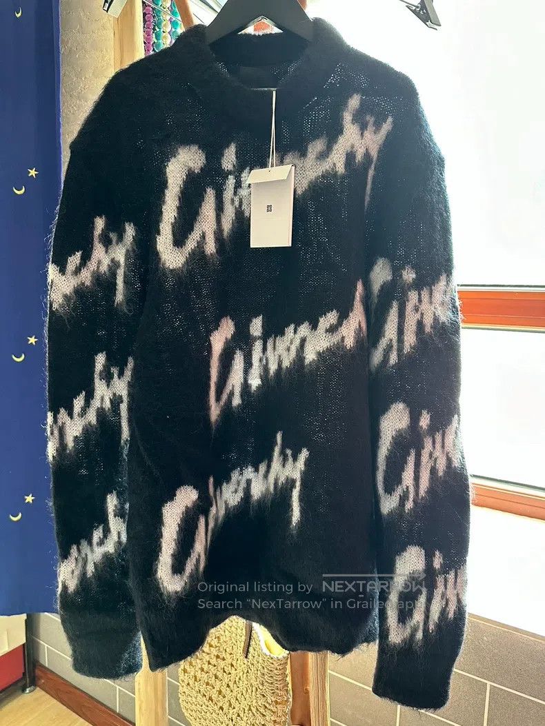 Givenchy Givenchy Black 4G Embossed Full Print Destroyed Jeans Size US L / EU 52-54 / 3 - 1 Thumbnail