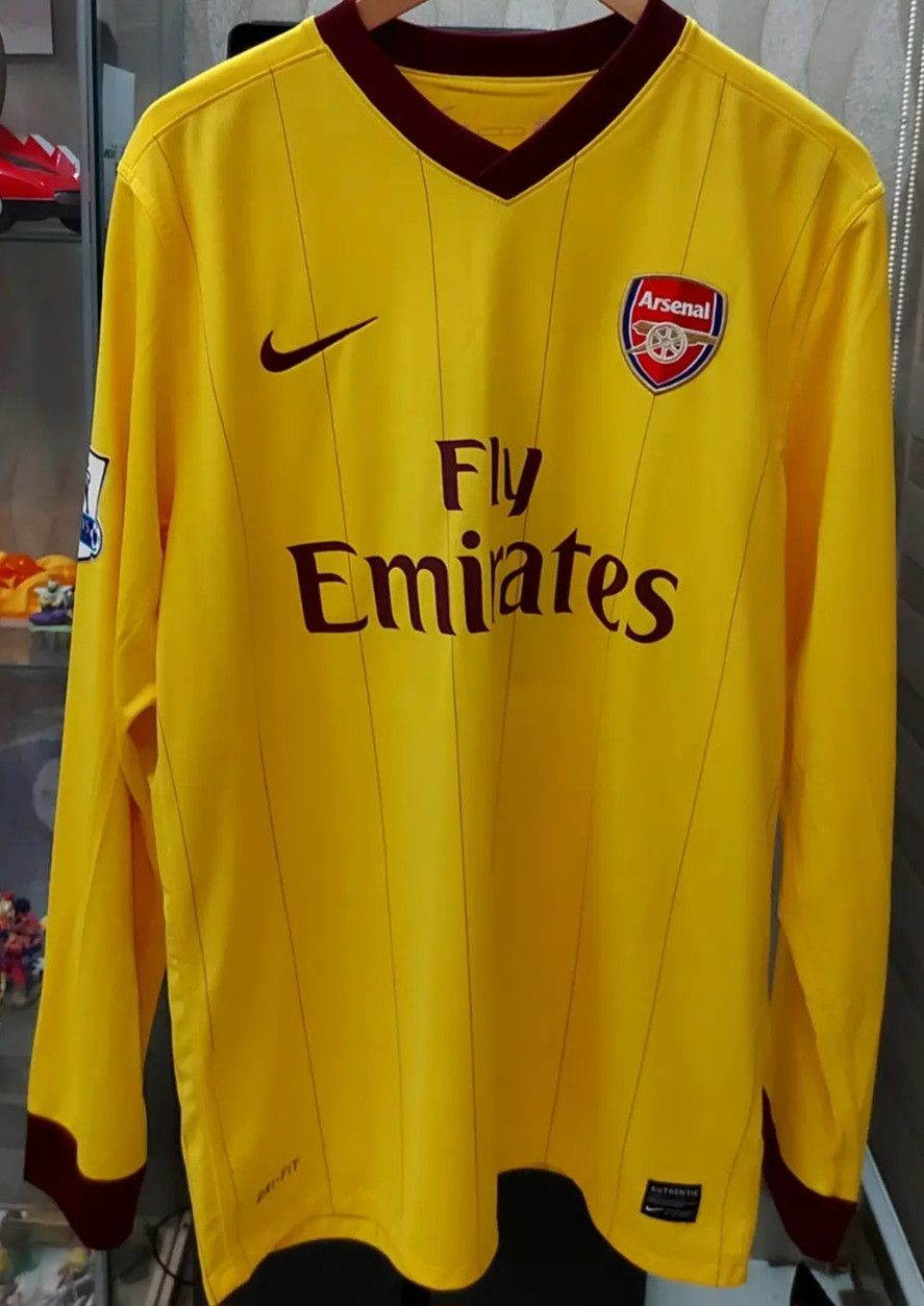 Arsenal away 2011 2012 longsleeve BNWT