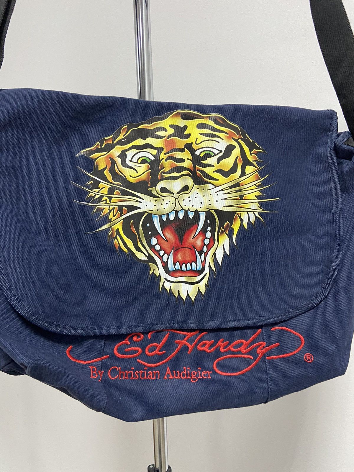 Ed Hardy × Vintage Ed Hardy Vintage Bag Shoulder Big Print Logo tiger 🐯 Size ONE SIZE - 2 Thumbnail