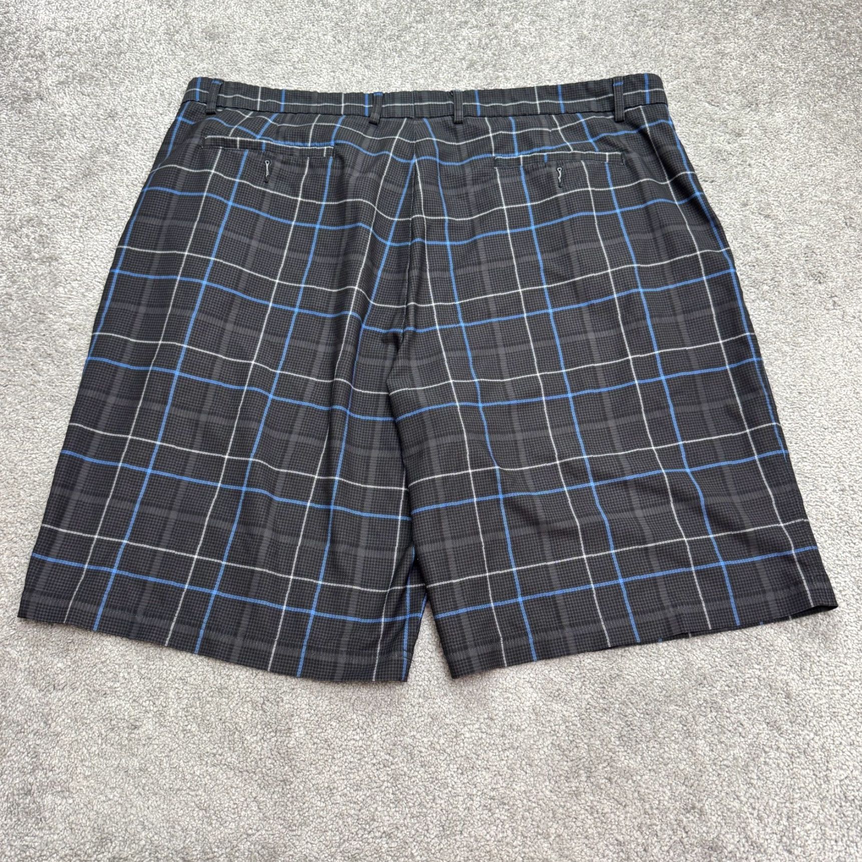 Vintage Kirkland Signature Performance Shorts Mens 44 Black Blue Plaid Outdoor Chino Casual Mens 44 Plaid Outdoor Size US 44 / EU 60 - 2 Thumbnail