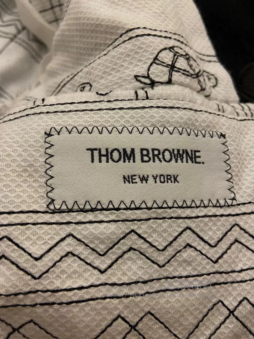 Thom Browne thom browne embroidered black coat with details. Size US M / EU 48-50 / 2 - 6 Thumbnail