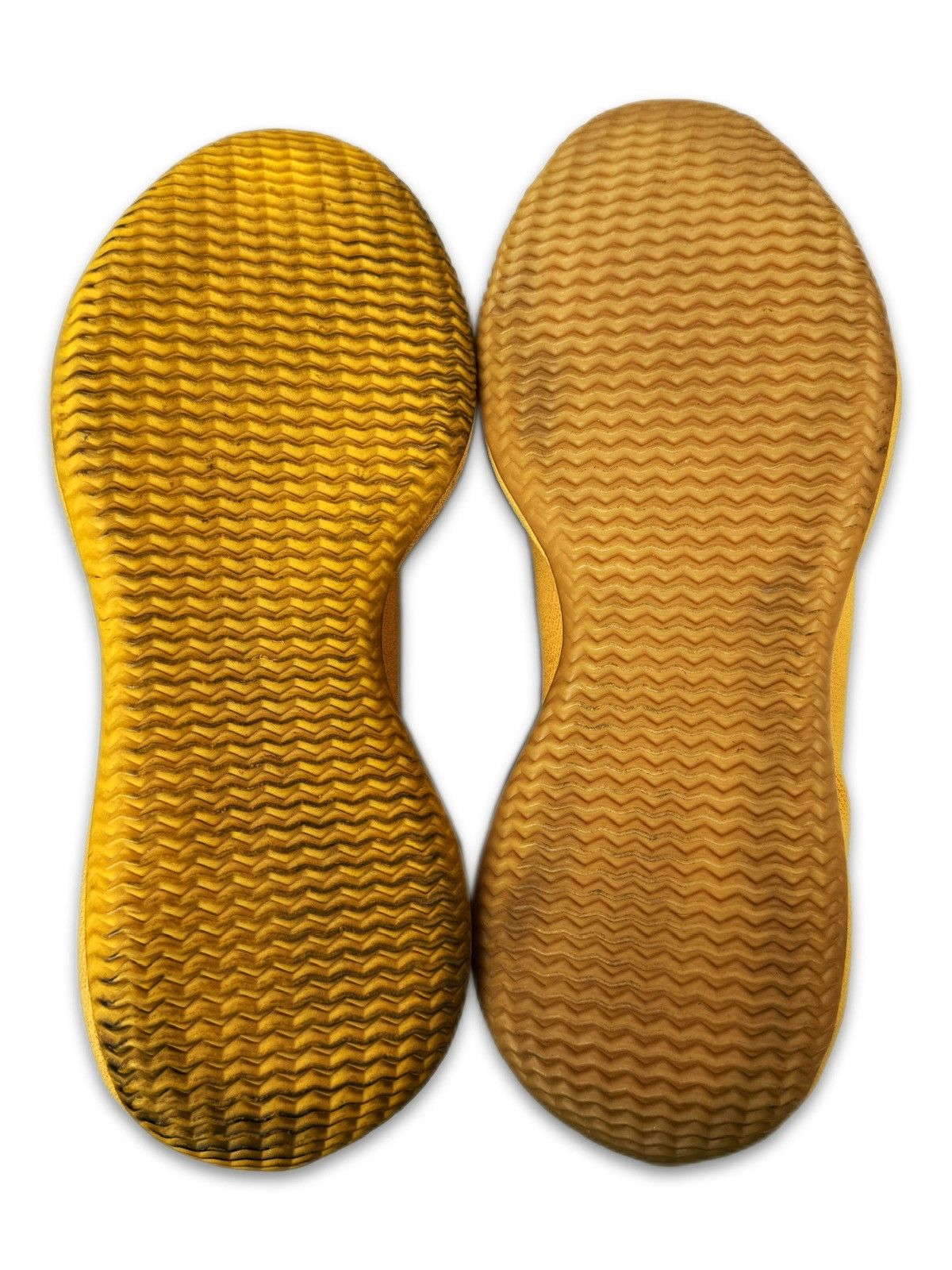 Yeezy SS20 Yeezy SAMPLE 350 V3 Yellow Sulfur Knit Runner Sneakers Size US 12 / EU 45 - 6 Thumbnail