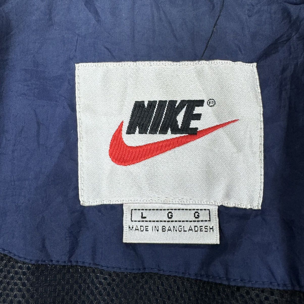 Vintage ⚡️NIKE SWOOSH SPORTS WINDBREAKER LIGHT JACKET Size US L / EU 52-54 / 3 - 9 Thumbnail