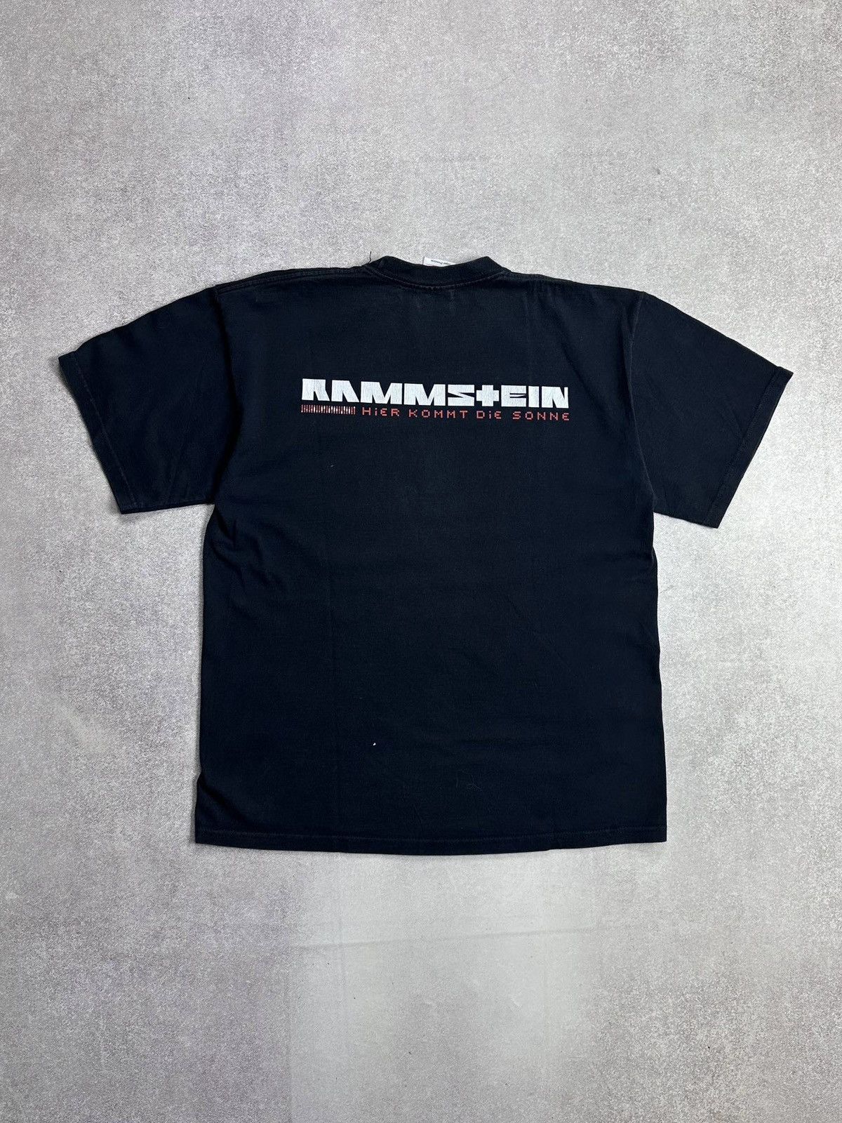 Band Tees Vintage 90s Rammstein Hier Kommt Die Sonne T-shirt L Size US L / EU 52-54 / 3 - 3 Thumbnail
