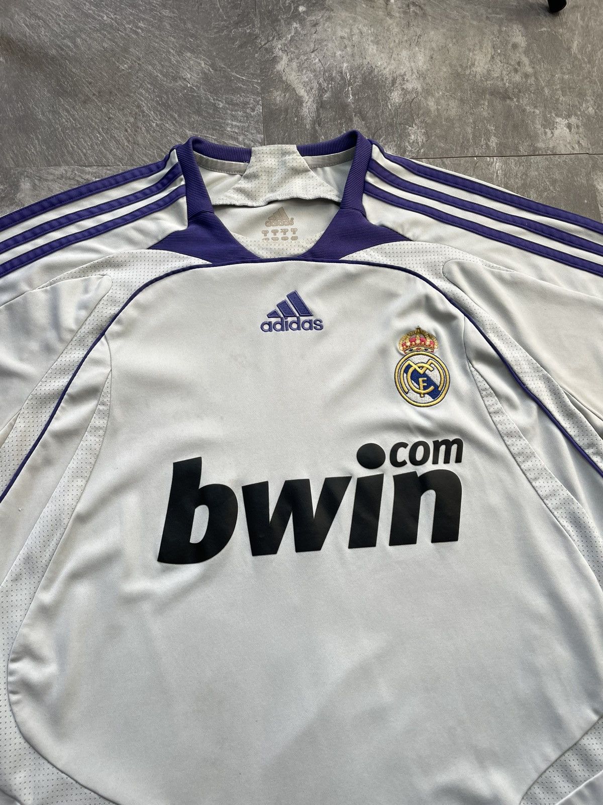 Adidas Adidas Vintage Real Madrid 2007 2008 Soccer Jersey Blokecore Size US M / EU 48-50 / 2 - 4 Thumbnail
