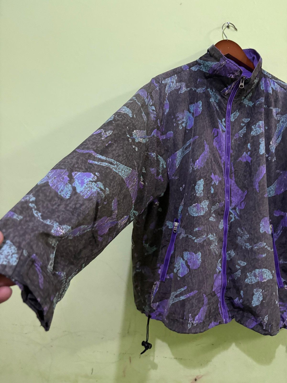 The North Face × Vintage VTG The North Face Light Jacket Abstract Art Design Size US M / EU 48-50 / 2 - 2 Thumbnail