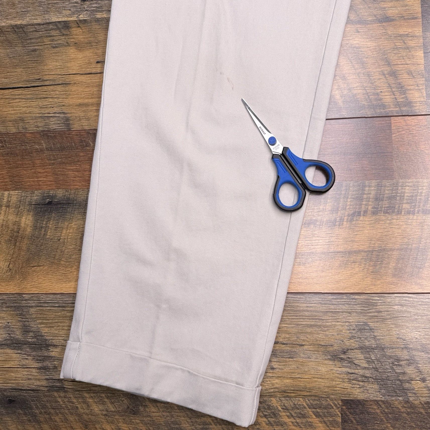 Vintage American Living Khakis Pants Mens 34x32 Beige High Rise Pleated Cuffed New Size US 34 / EU 50 - 7 Thumbnail