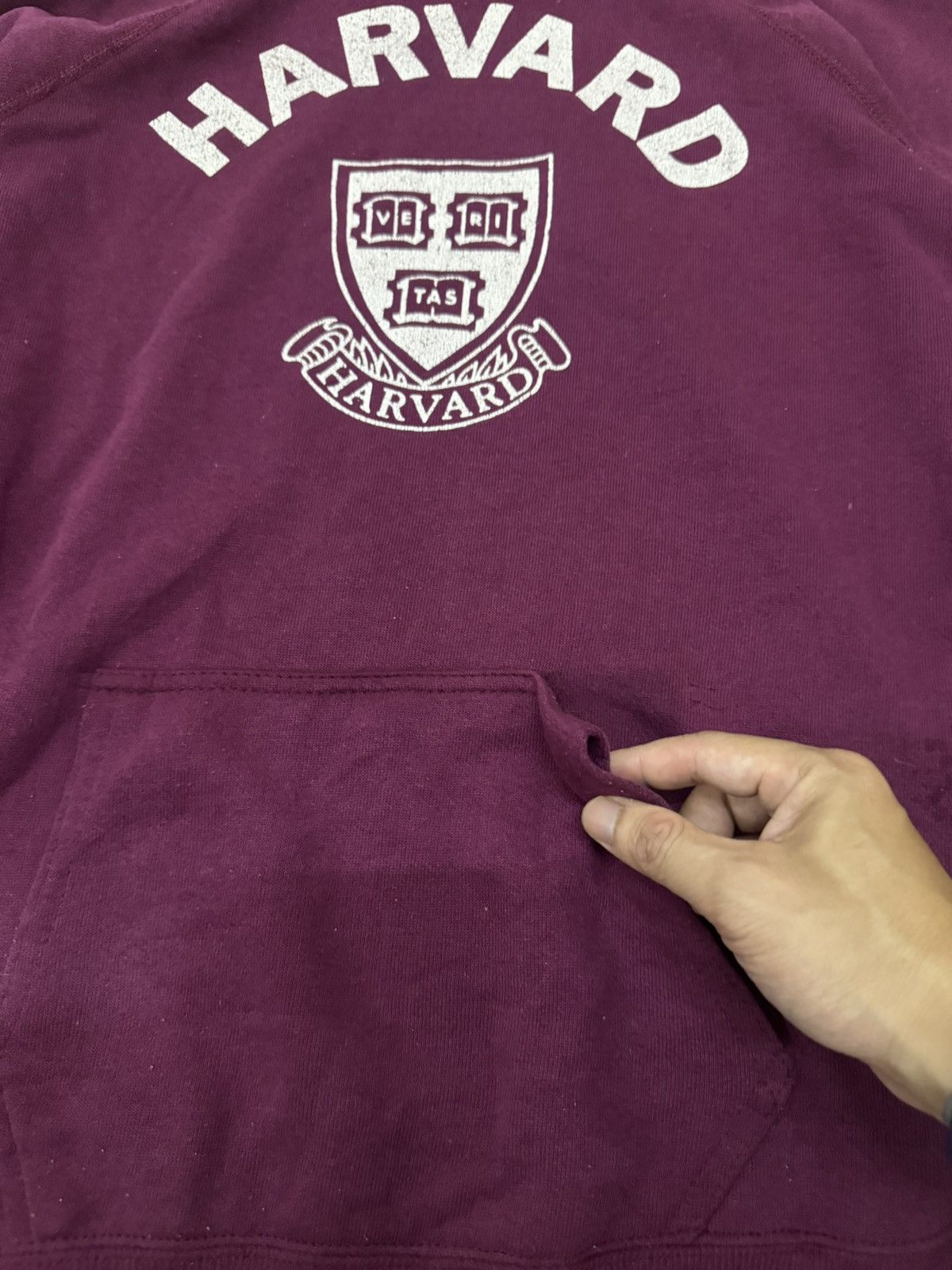 Vintage Vintage 90’s University Of Harvard Pullover hoodie Size US L / EU 52-54 / 3 - 5 Thumbnail