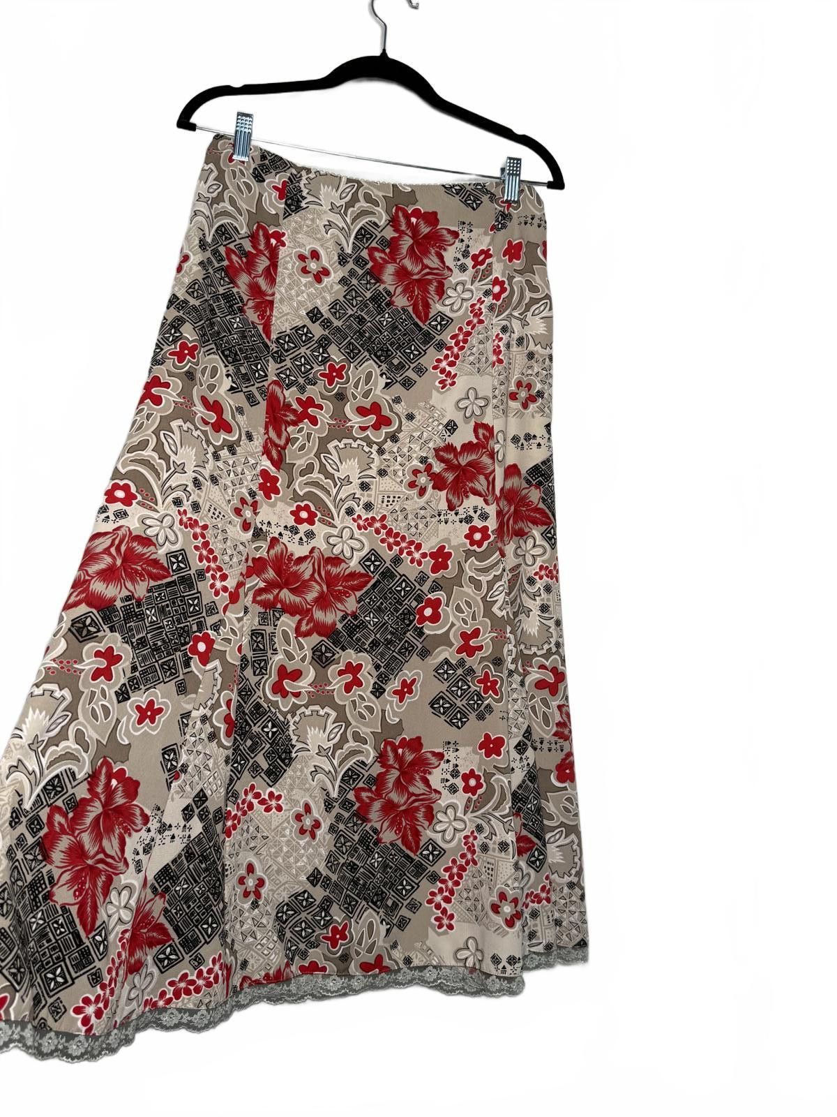 Other Cute Floral Patterned Long A-Line Skirt with Lace Trim Size 36" / US 14 / IT 50 - 2 Thumbnail