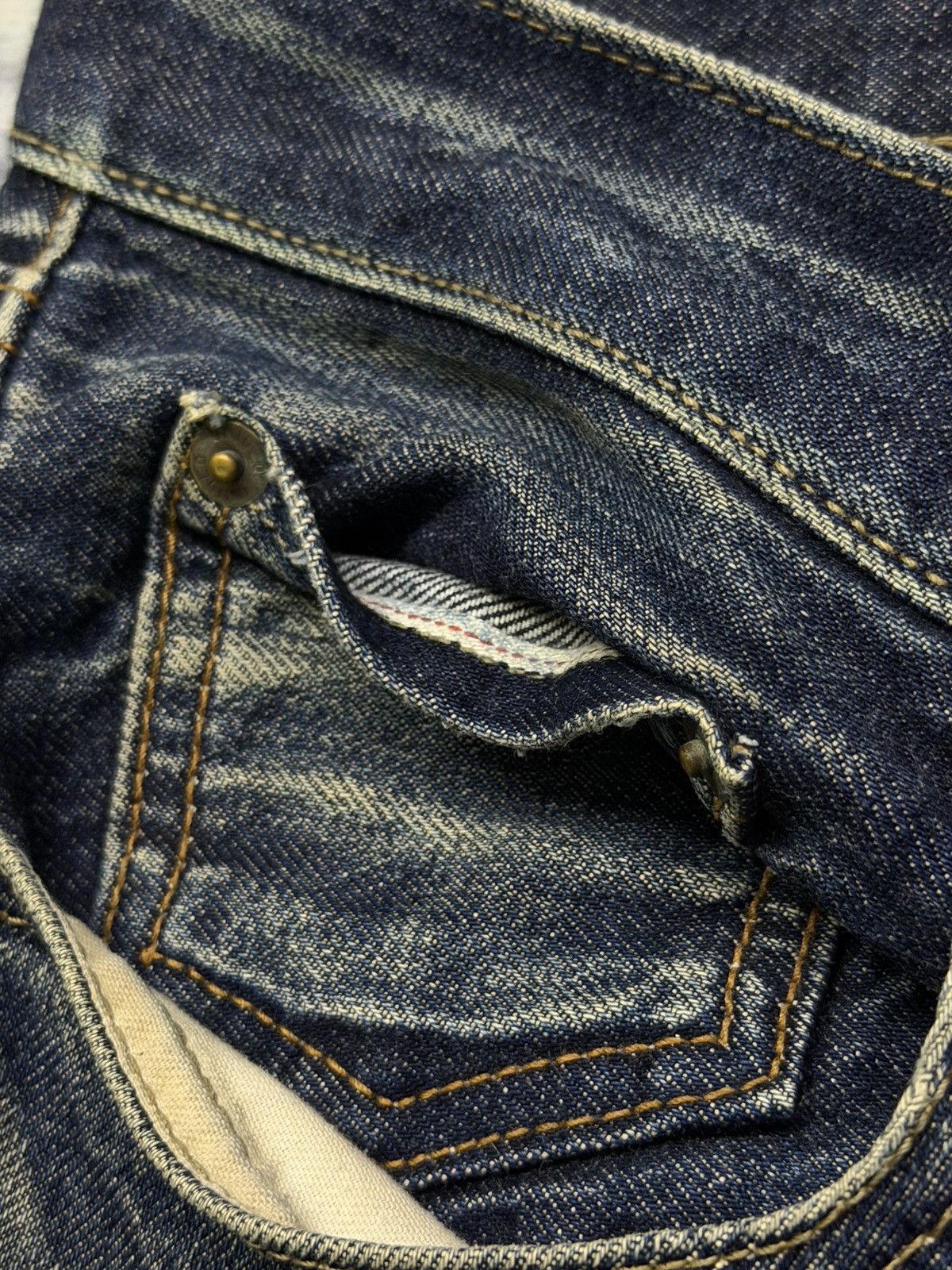 Uniqlo Vintage Uniqlo Jeans Selvedge Denim Japan | Vintage Faded 36 Size US 36 / EU 52 - 11 Thumbnail
