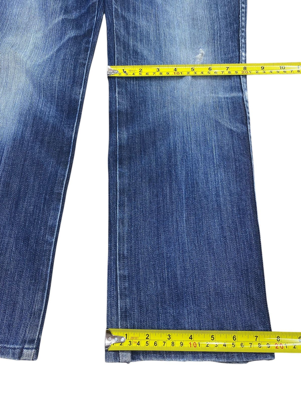 Uniqlo Uniqlo Blue Faded Wash Style Whiskers Jeans Size US 28 / EU 44 - 8 Thumbnail
