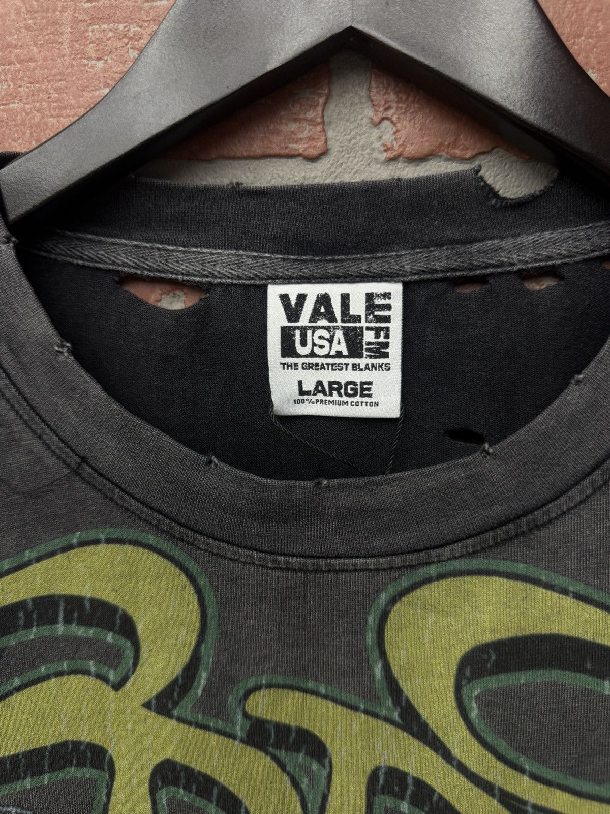 Vale Valley Black Summer Tee Men’s Size L (NEW) Size US L / EU 52-54 / 3 - 6 Thumbnail