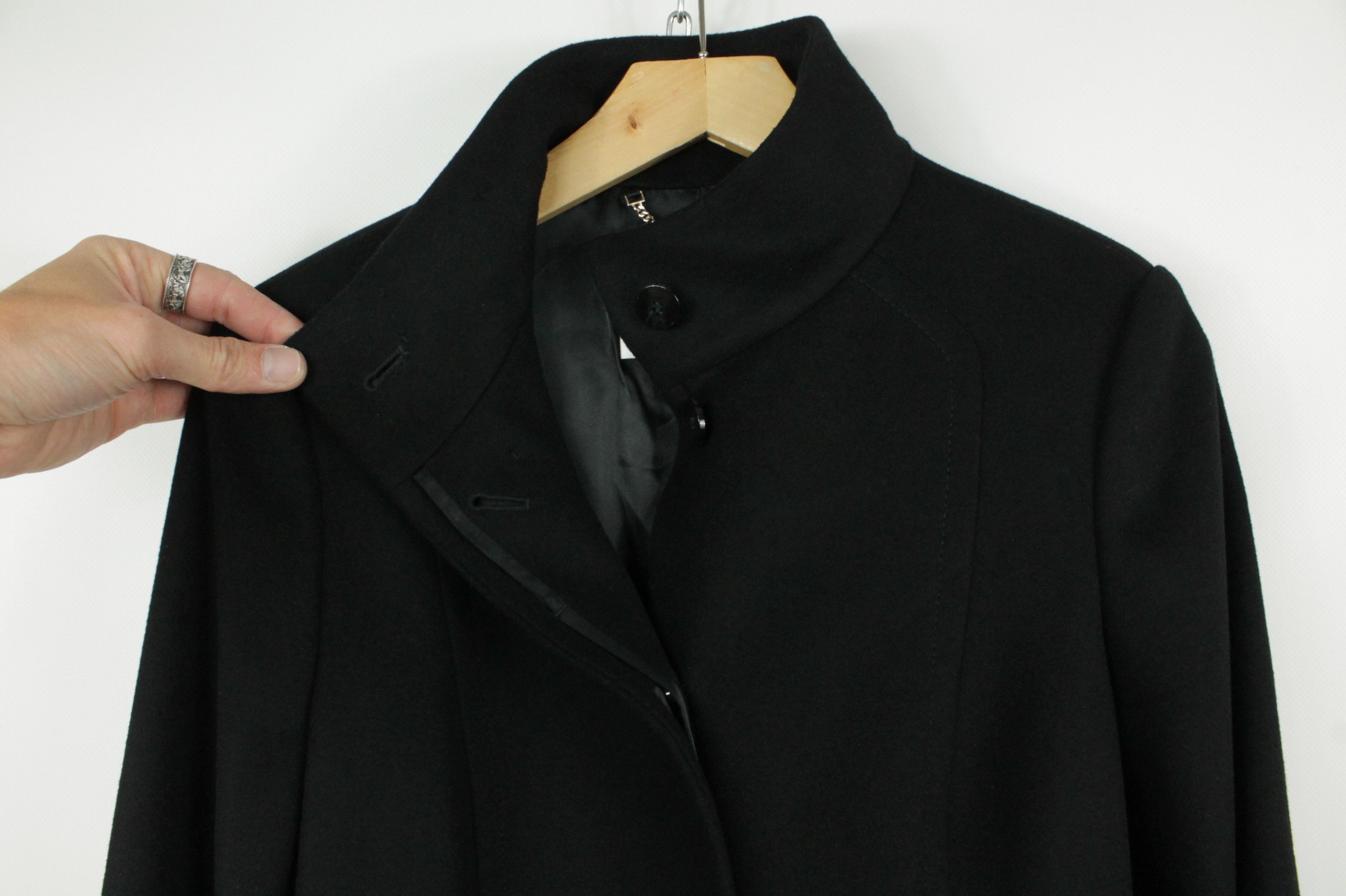 Hugo Boss Hugo Boss Clelina Black Wool Cashmere Tailored Coat Size M / US 6-8 / IT 42-44 - 2 Thumbnail