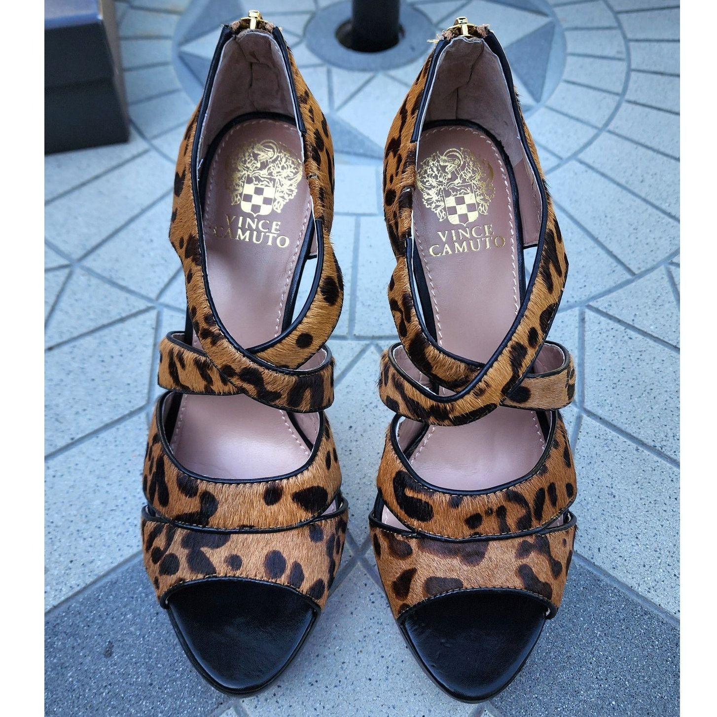 Vince Camuto Vince Camuto Melva Leopard Calf Hair Stiletto Heels 7.5 Size US 7.5 / IT 37.5 - 6 Thumbnail