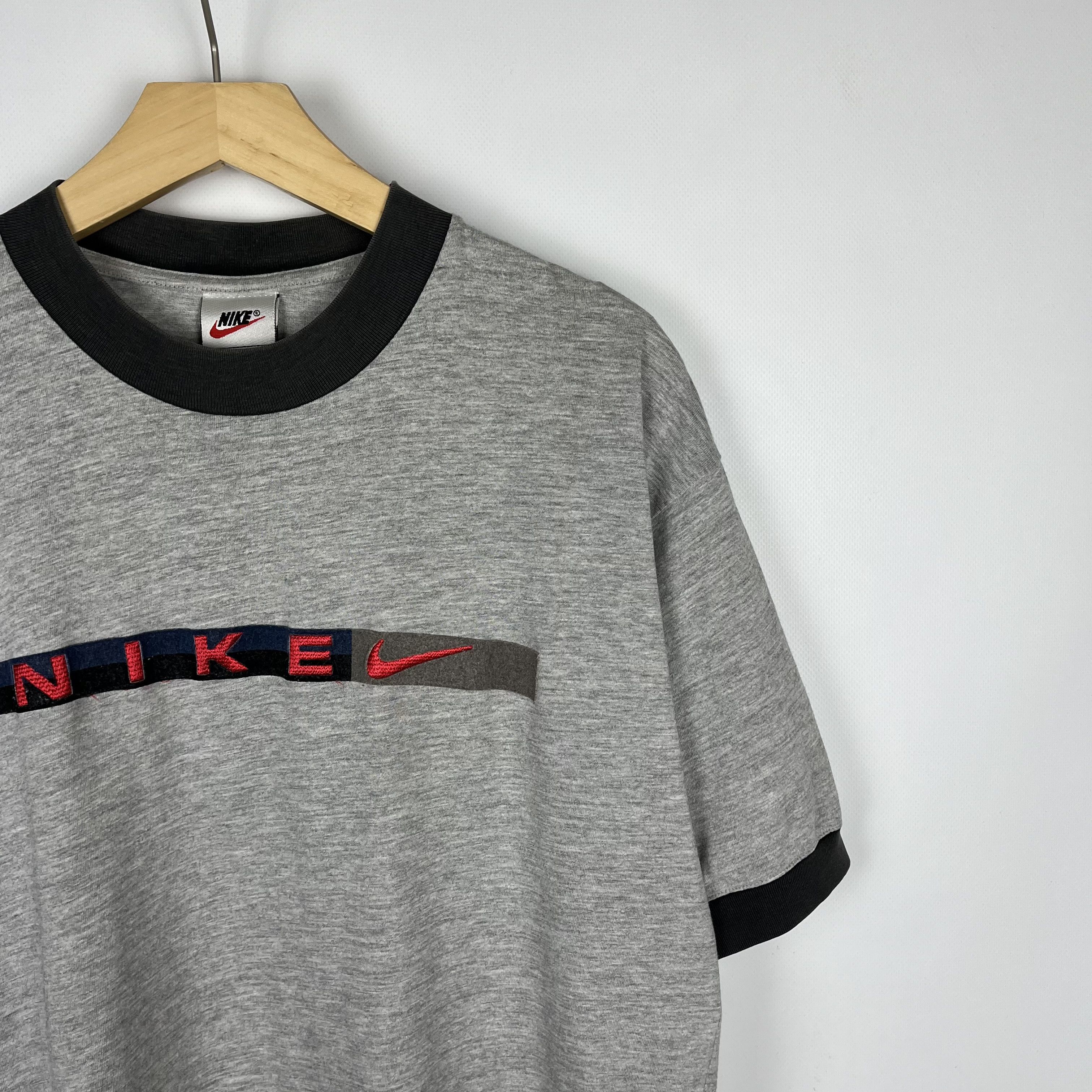 Nike Vintage Nike Embroidered Big Logo T Shirt 90’s Size US L / EU 52-54 / 3 - 3 Thumbnail