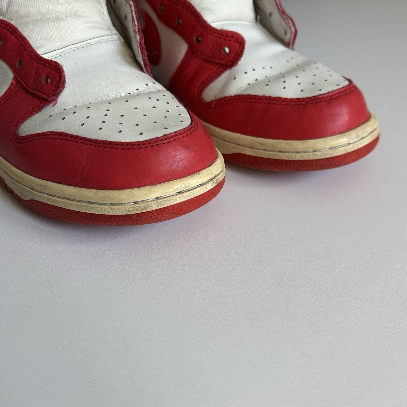 Nike Vintage Nike Dunk High 2011 US 10 Pack Sail Action Red/White Size US 10 / EU 43 - 3 Thumbnail