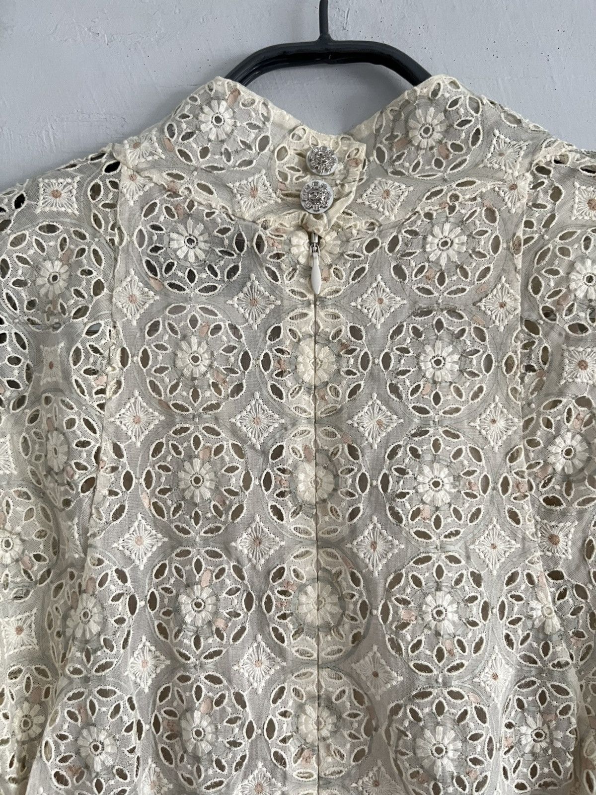 Chanel Chanel Camellia Accent Lace & Scalloped Accents Long Sleeve Size XS / US 0-2 / IT 36-38 - 4 Thumbnail