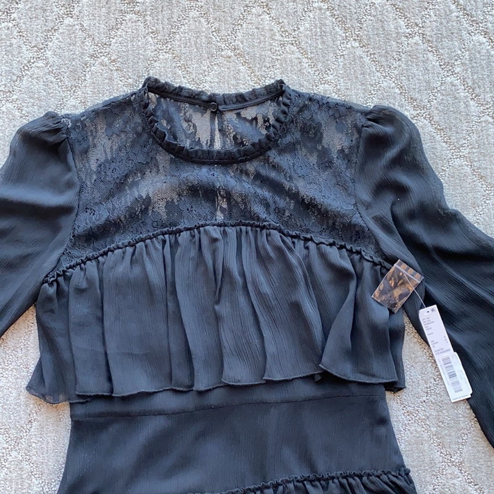 Other Gianni Bini LBD Mia lace tiered Christmas New Year size 4 Size S / US 4 / IT 40 - 2 Thumbnail