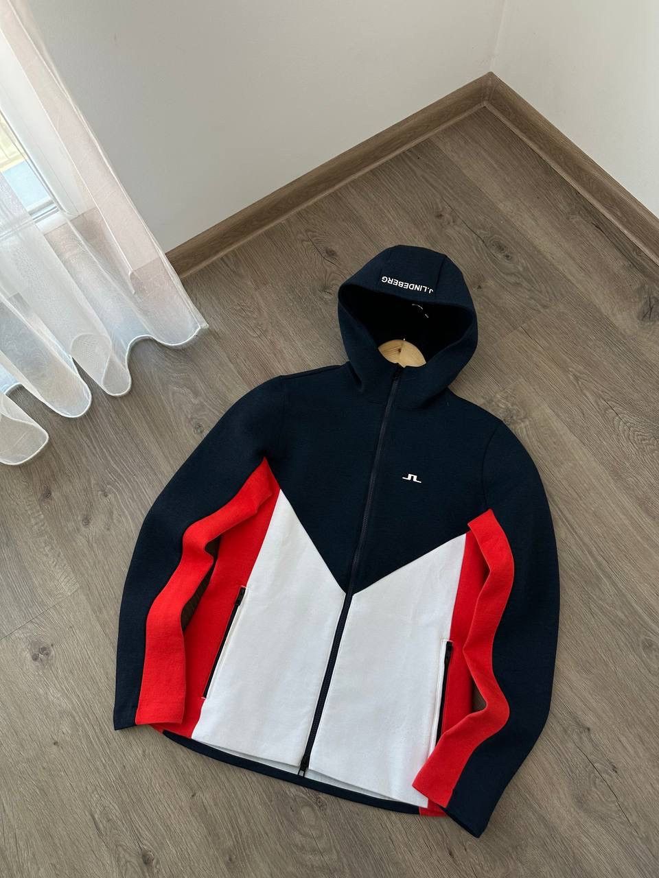 J.Lindeberg × Vintage Vintage J.Lindeberg Full Zip Crystal Hoodie Size M / US 6-8 / IT 42-44 - 21 Thumbnail