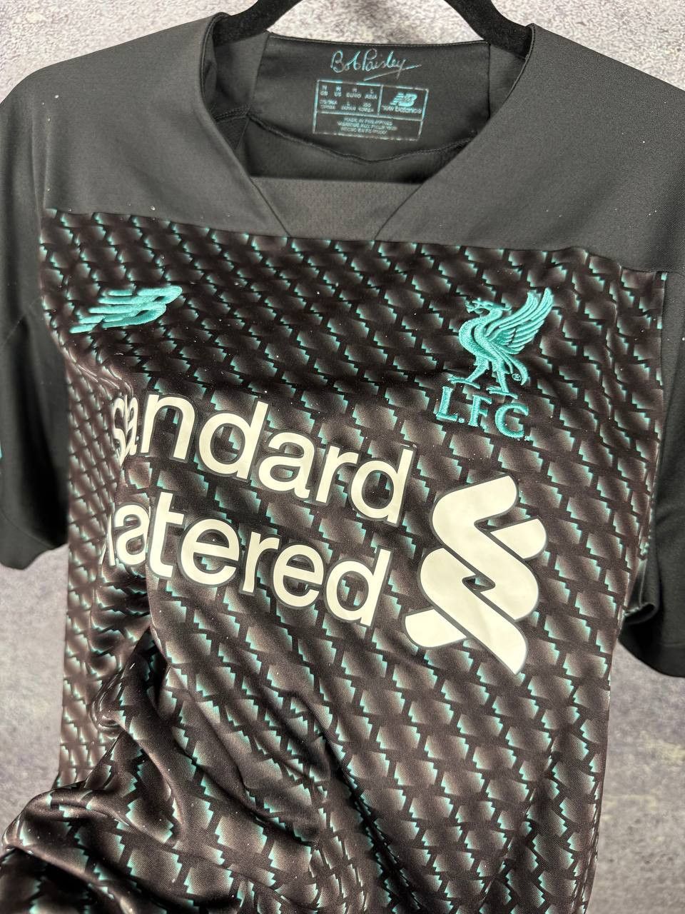 New Balance × Vintage Vintage Liverpool 2019/20 Third NB Soccer Jersey Blokcore Size US M / EU 48-50 / 2 - 9 Thumbnail