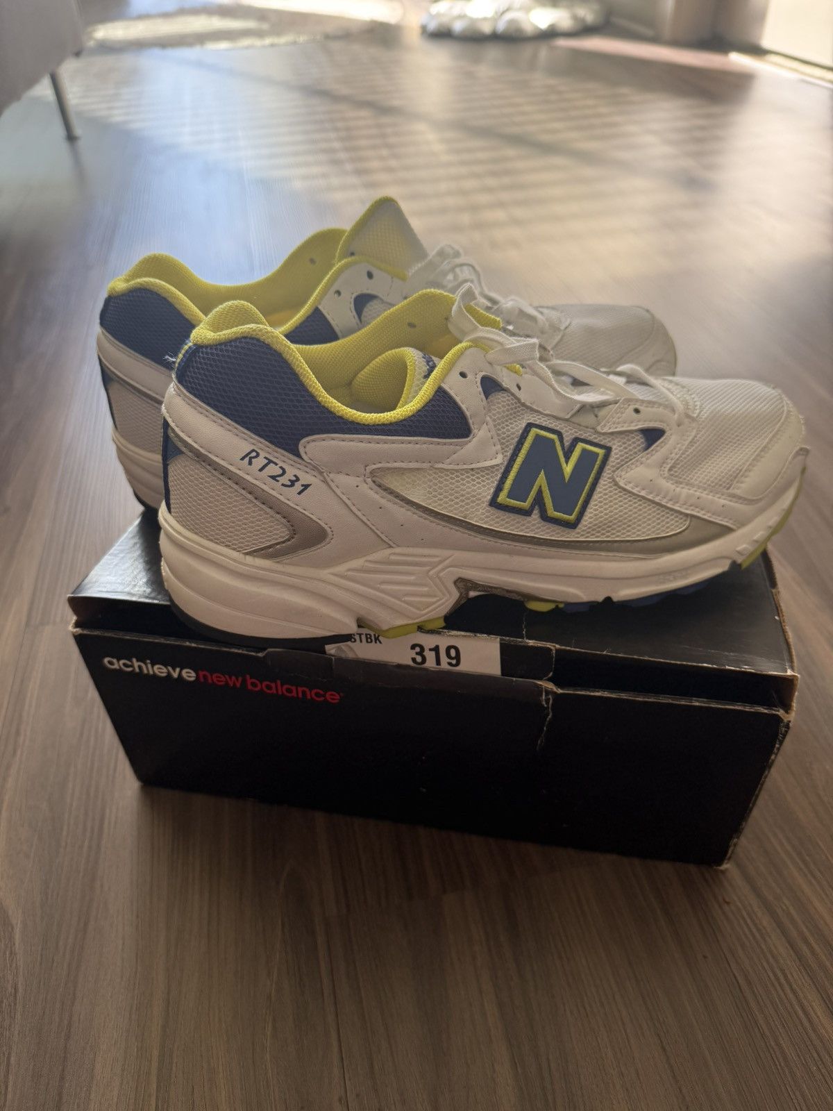 New Balance New Balance RT231 Royal Flash Line White Blue Lime Men’s 11 Size US 11 / EU 44 - 2 Thumbnail