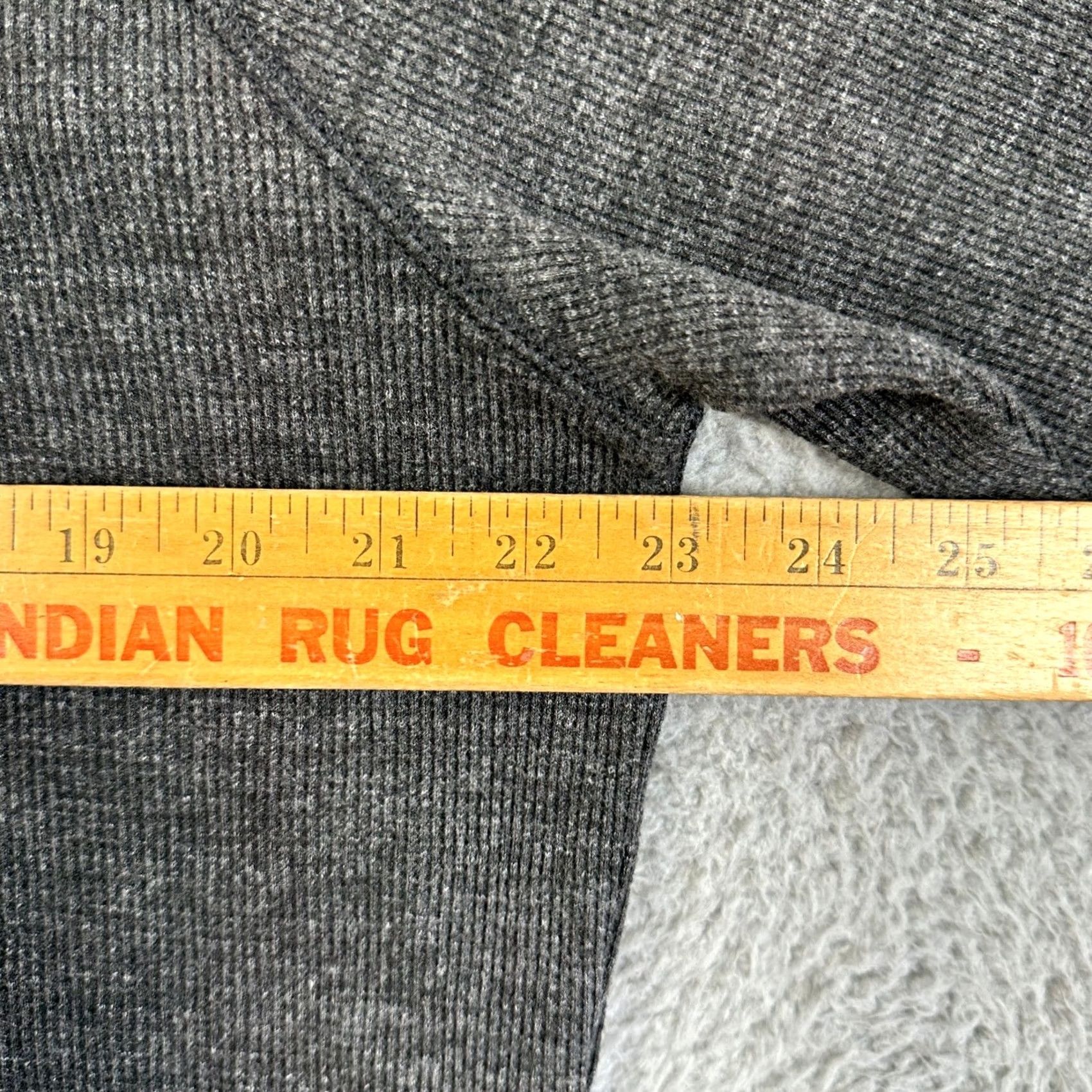 Vintage VINTAGE? No. American Eagle AE Legend Sweater Crew Neck Men XL Dark Gray Thermal Waffle Knit Size US XL / EU 56 / 4 - 6 Thumbnail