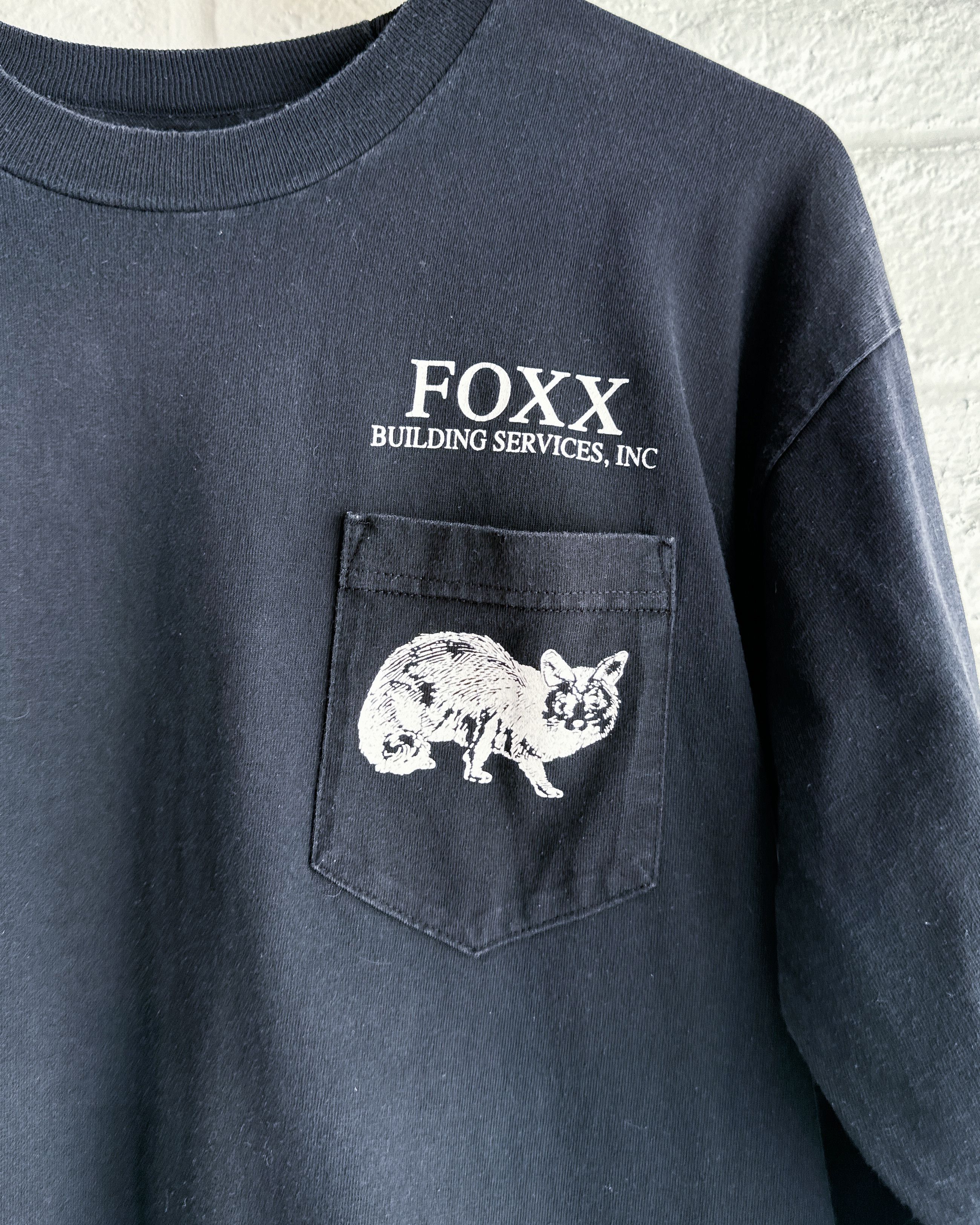 Vintage Vintage 2000s Foxx Building Services Workers T Shirt Men's L Size US L / EU 52-54 / 3 - 2 Thumbnail