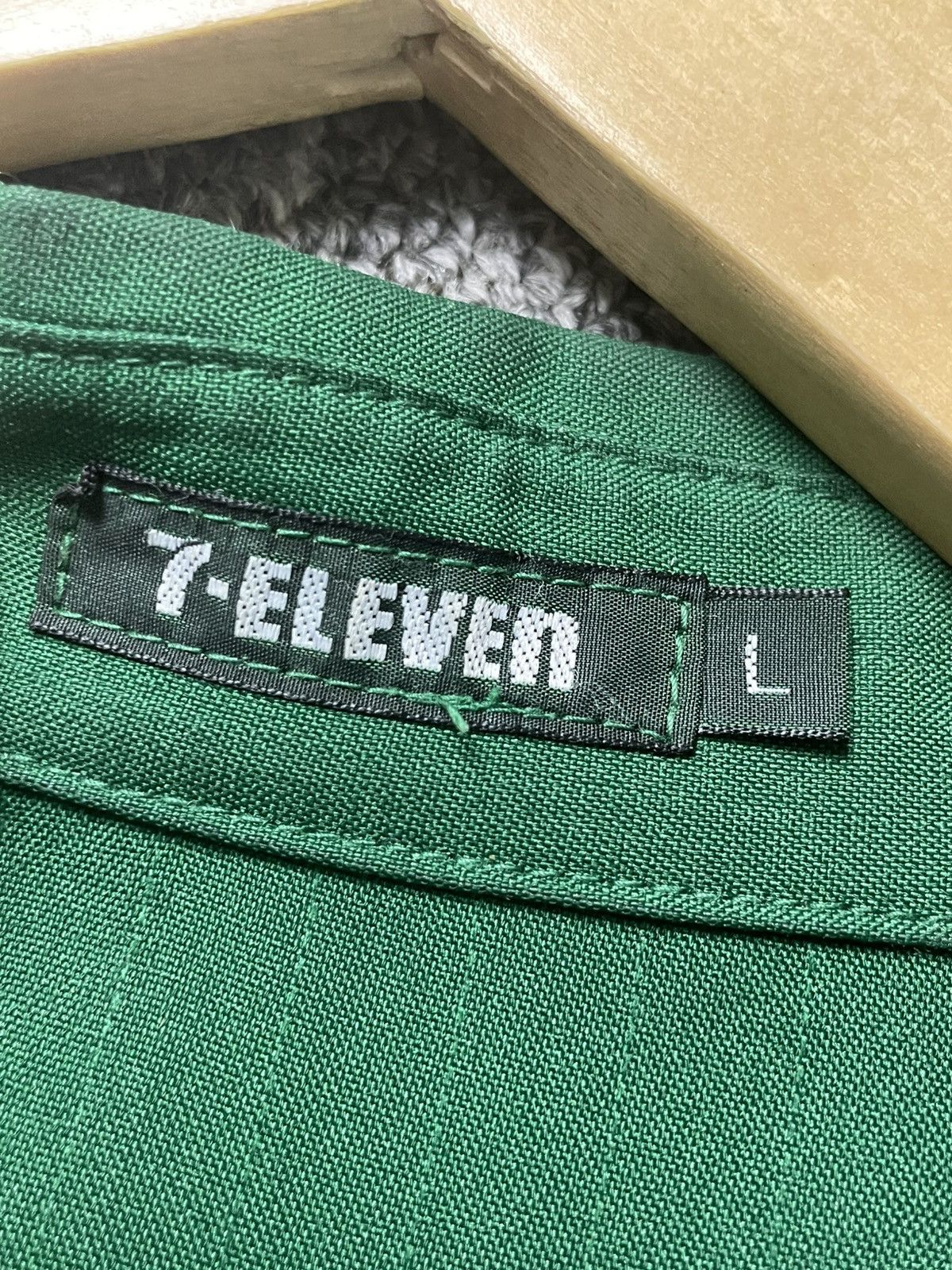 Japanese Brand Japanese Brand 7 Eleven Uniform Shirt (180) Size US L / EU 52-54 / 3 - 5 Thumbnail