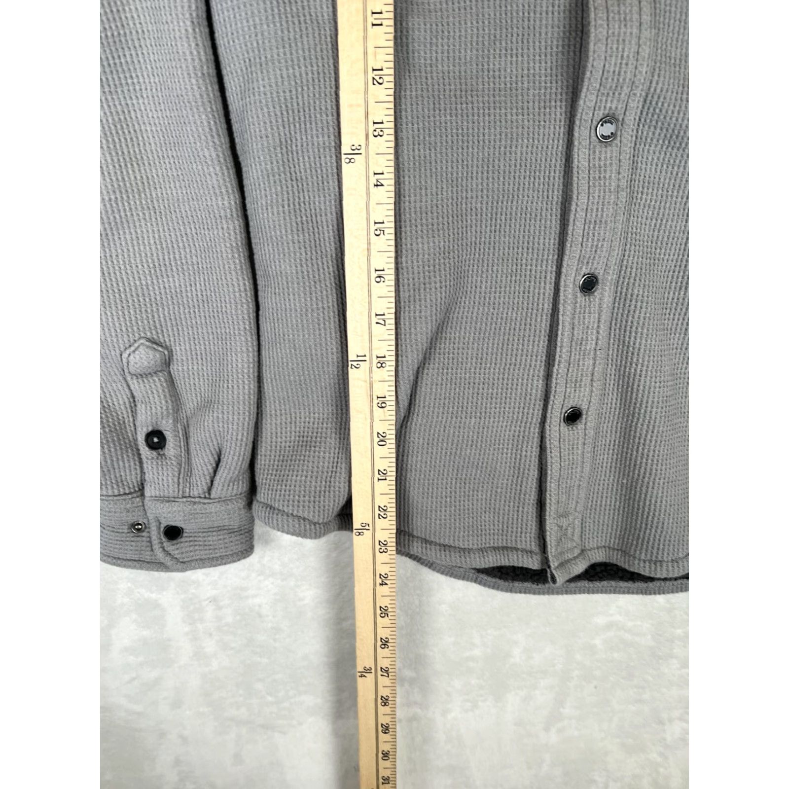 O'Neill VINTAGE? No. O'Neill Jacket Mens M Gray Sherpa Lined Snap Front Waffle Fleece Shacket Size US M / EU 48-50 / 2 - 6 Thumbnail
