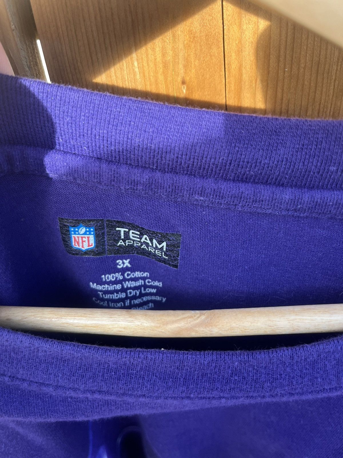 NFL × Vintage Vintage Y2K Minnesota Vikings Helmet T-shirt Size US XXL / EU 58 / 5 - 3 Thumbnail