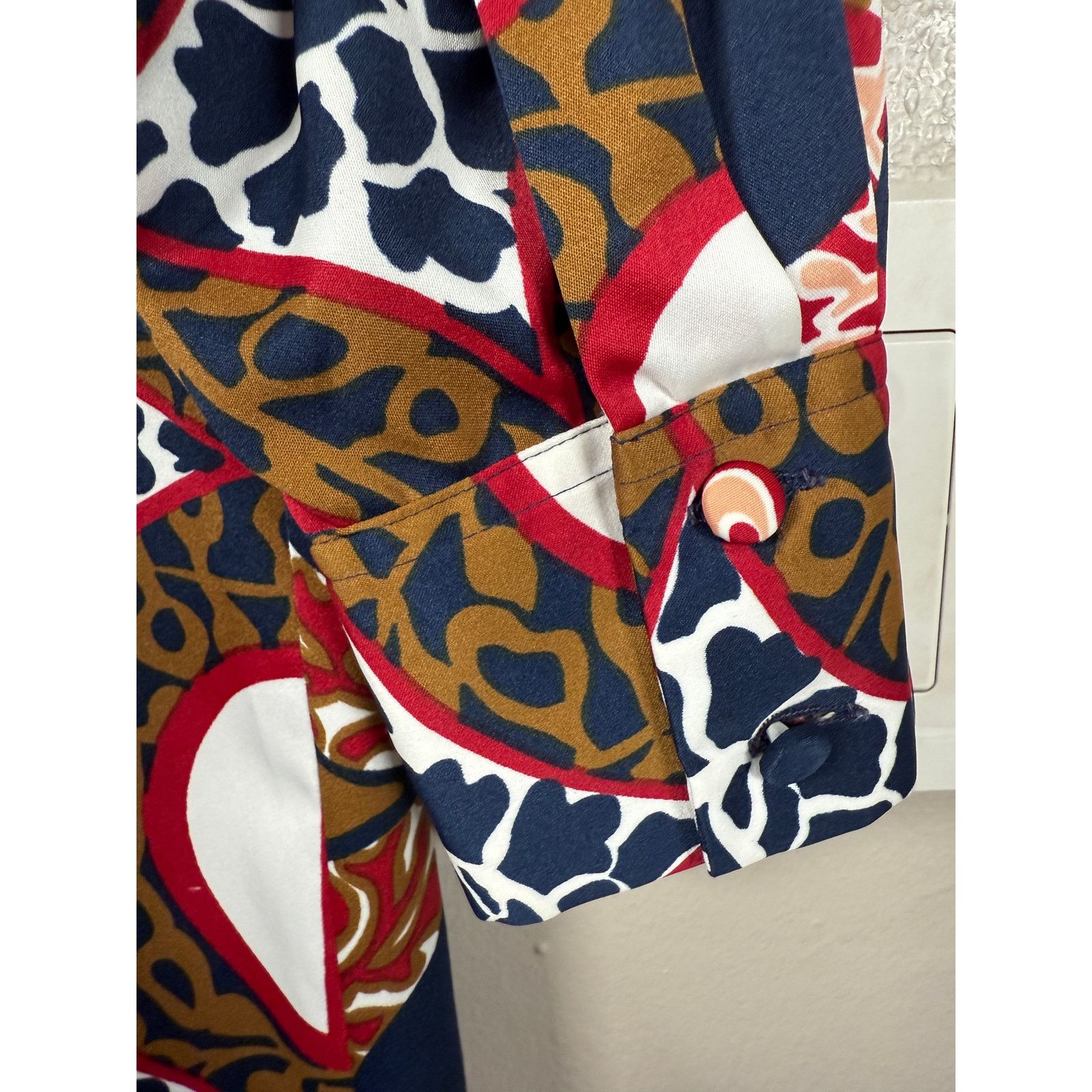 Lanvin Vintage 1960’s Lanvin Geometric Batik Silk Shirtdress size 6 Size M / US 6-8 / IT 42-44 - 8 Thumbnail