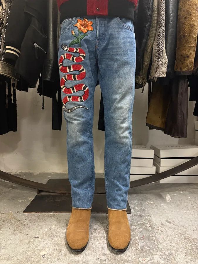Gucci 2016 Gucci Snake Emboired Denim Jeans Size US 30 / EU 46 - 3 Thumbnail