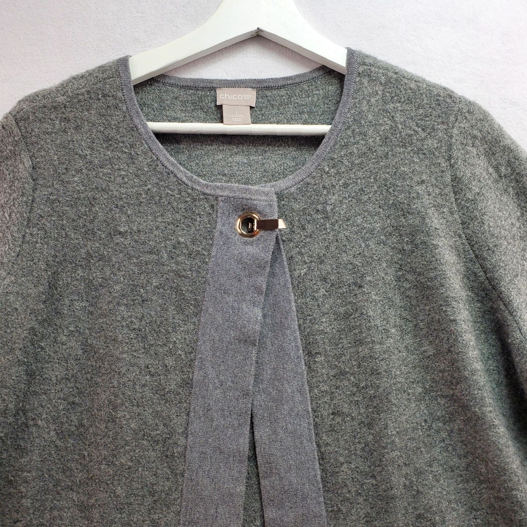 Vintage Chico's Cardigan Sweater Womens Medium Gray Acrylic Stretch Knit Hardware-Detail Size M / US 6-8 / IT 42-44 - 4 Thumbnail