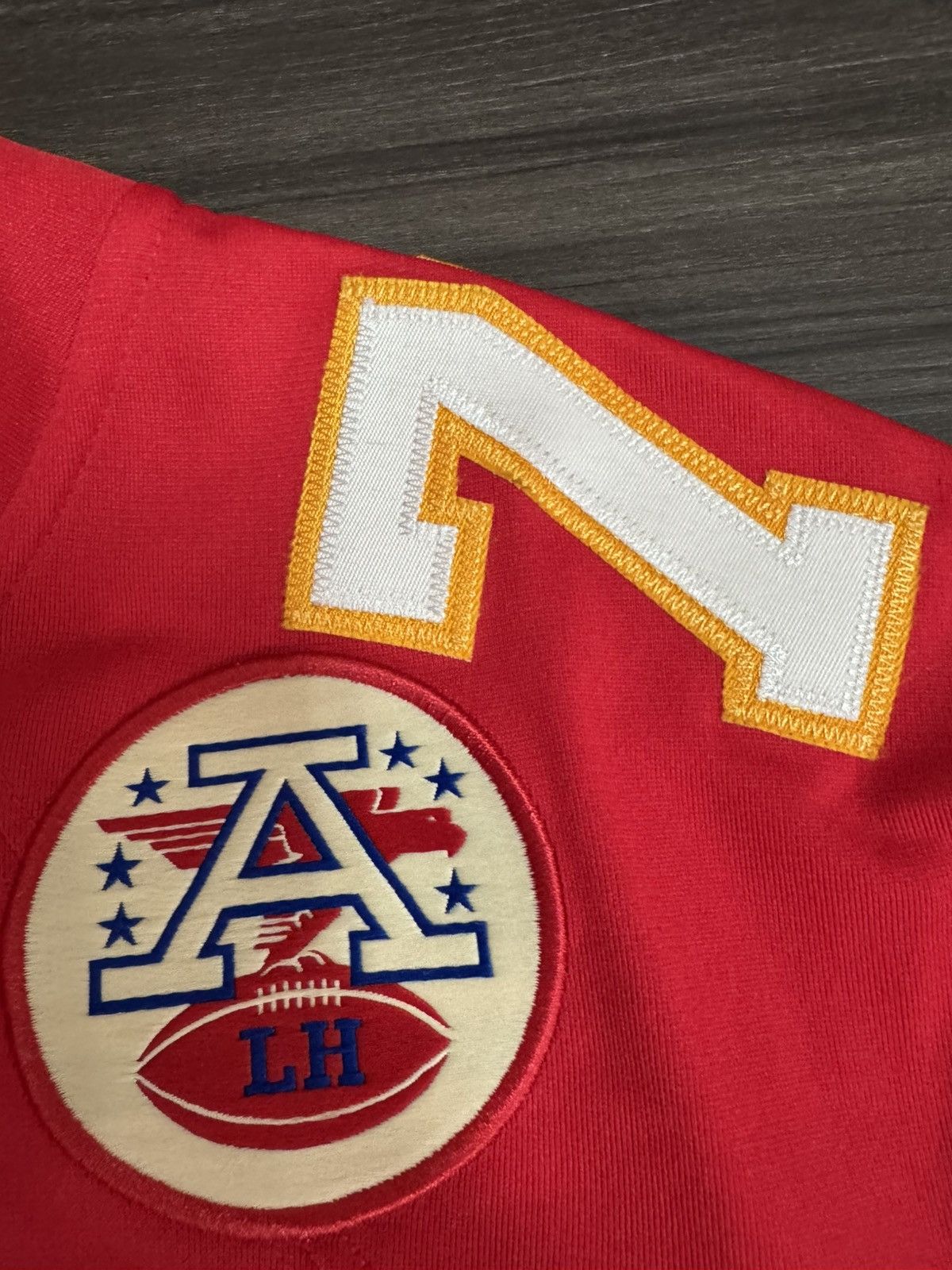 Nike Signed KC Chiefs Zach Fulton #73 NFL Limited Stitched Jersey Size US L / EU 52-54 / 3 - 7 Thumbnail