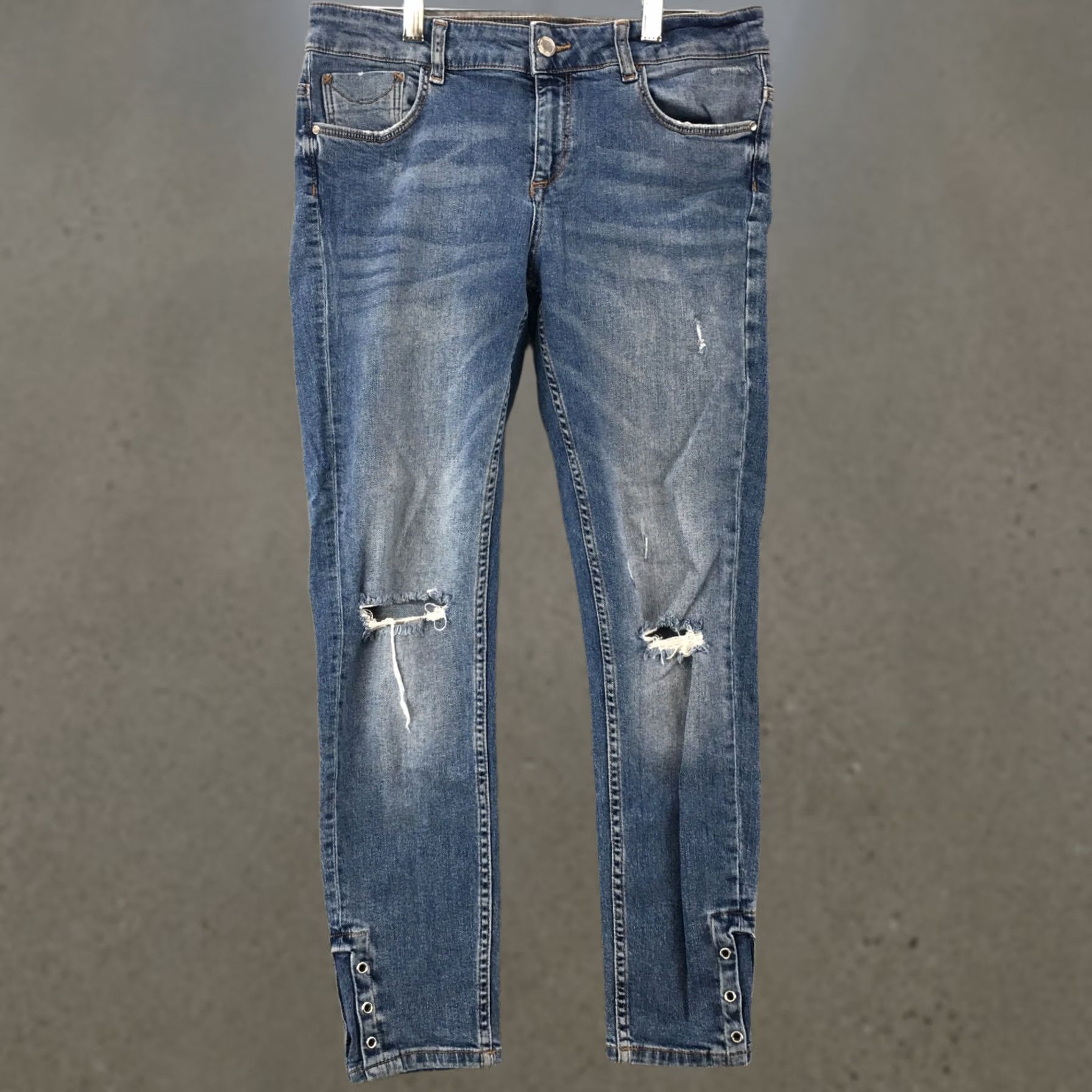 Zara Zara Basic Distressed Skinny Jeans Womens Medium 8 Blue Denim Low Rise Zip Fly Size 30" / US 8 / IT 44 - 1 Thumbnail
