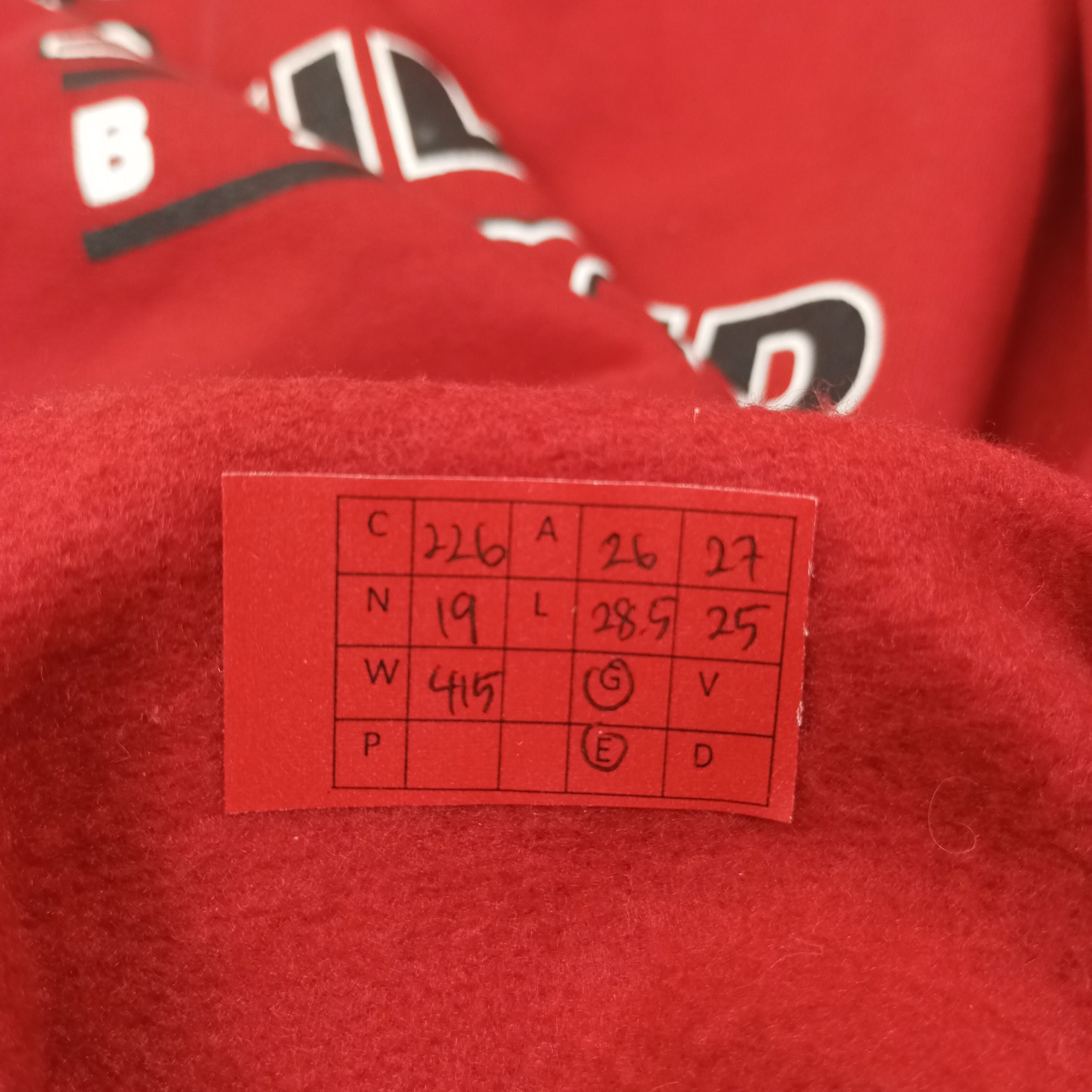 Vintage Hiland Hawks Basketball Team Sweatshirt c226n20 Size US XL / EU 56 / 4 - 9 Thumbnail
