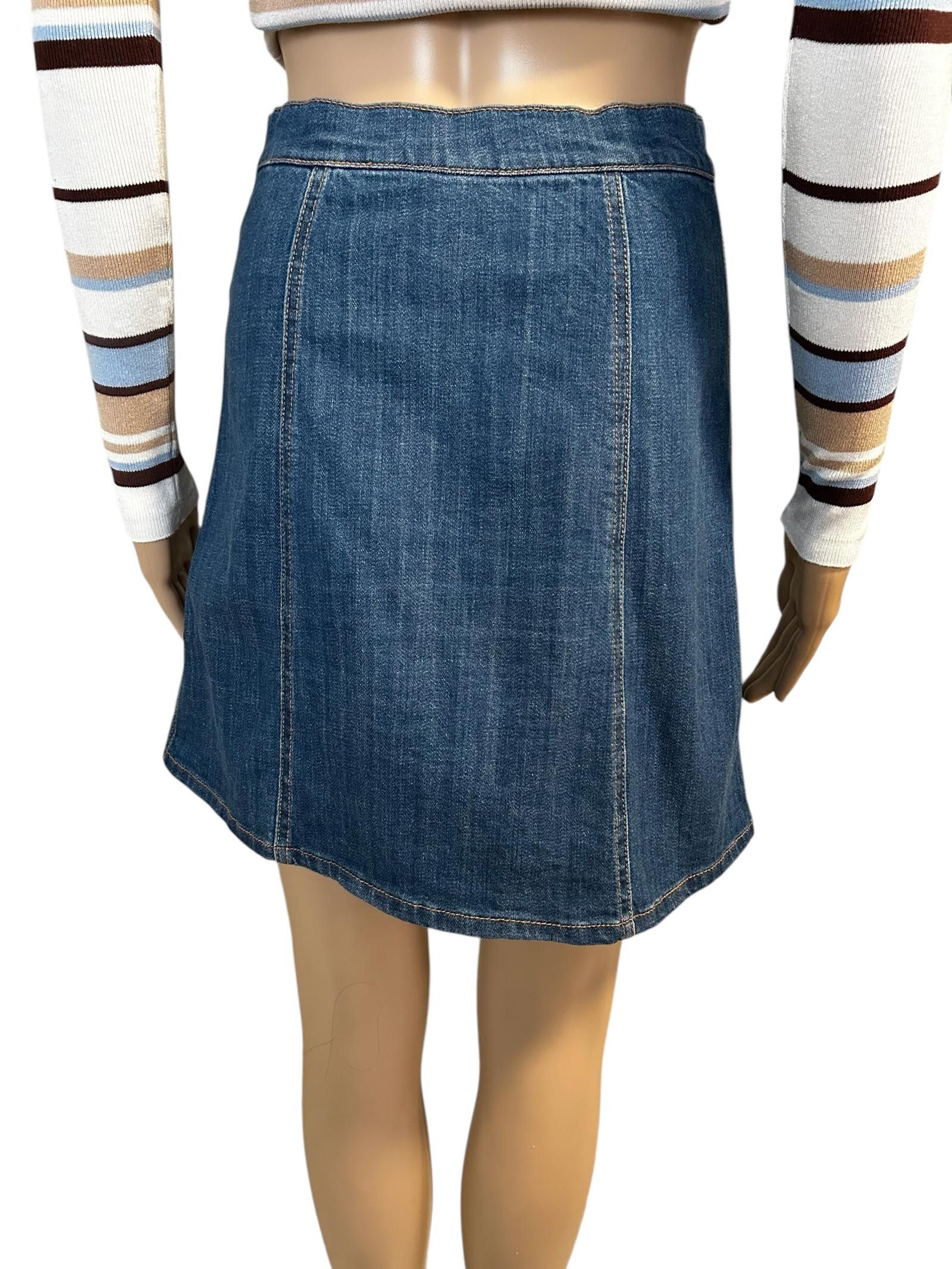 Designer Stylish Denim A-Line Skirt with Button Detail Size 27" / US 4 / IT 40 - 2 Thumbnail