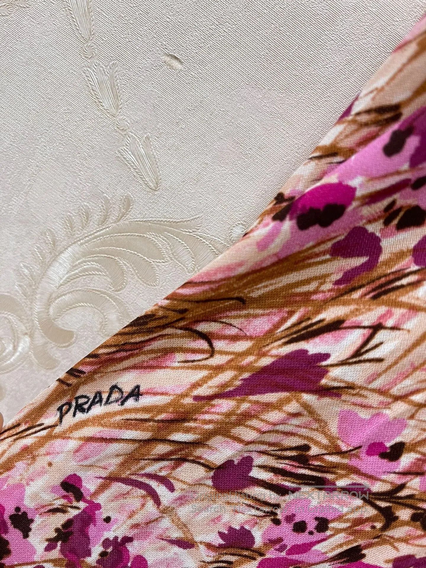 Prada PRADA Resort Runway Collection Dress. Size M / US 6-8 / IT 42-44 - 6 Thumbnail