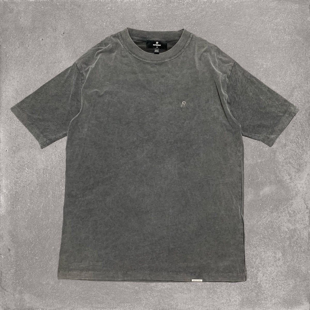 Represent Clo. Represent XS Metal Initial R Vintage Grey Tee Size US XS / EU 42 / 0 - 1 Thumbnail