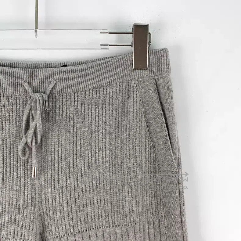 Loro Piana Loro Piana Gray side button cashmere knitted wide leg pant Size 27" / US 4 / IT 40 - 3 Thumbnail