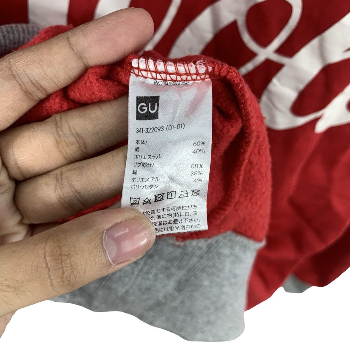 Coca Cola Vintage COCA-COLA Embroidered Logo Hoodie Pullover Size US M / EU 48-50 / 2 - 11 Thumbnail