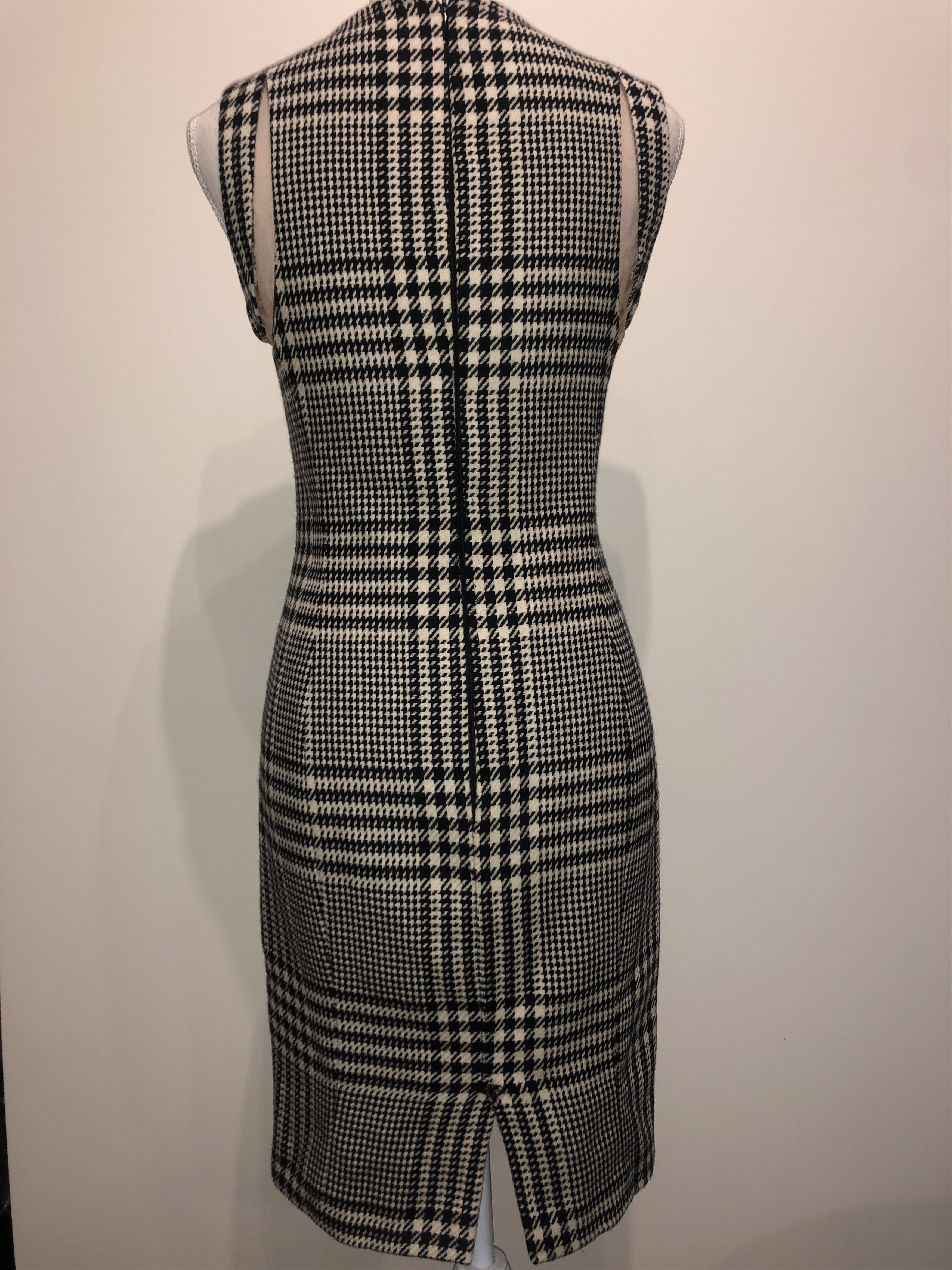 Versace Embellished Prince of Wales Wool Dress Size S / US 4 / IT 40 - 4 Thumbnail
