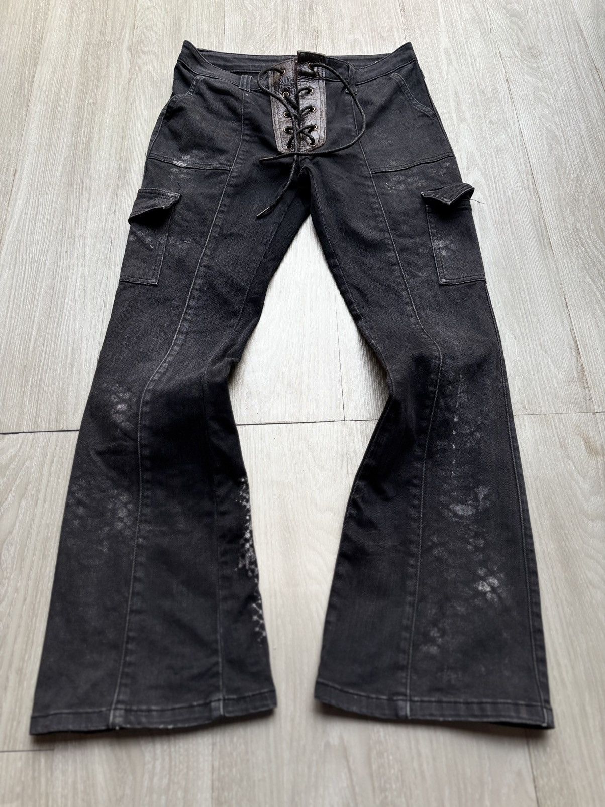 BACK RUSH lace up flare jeans