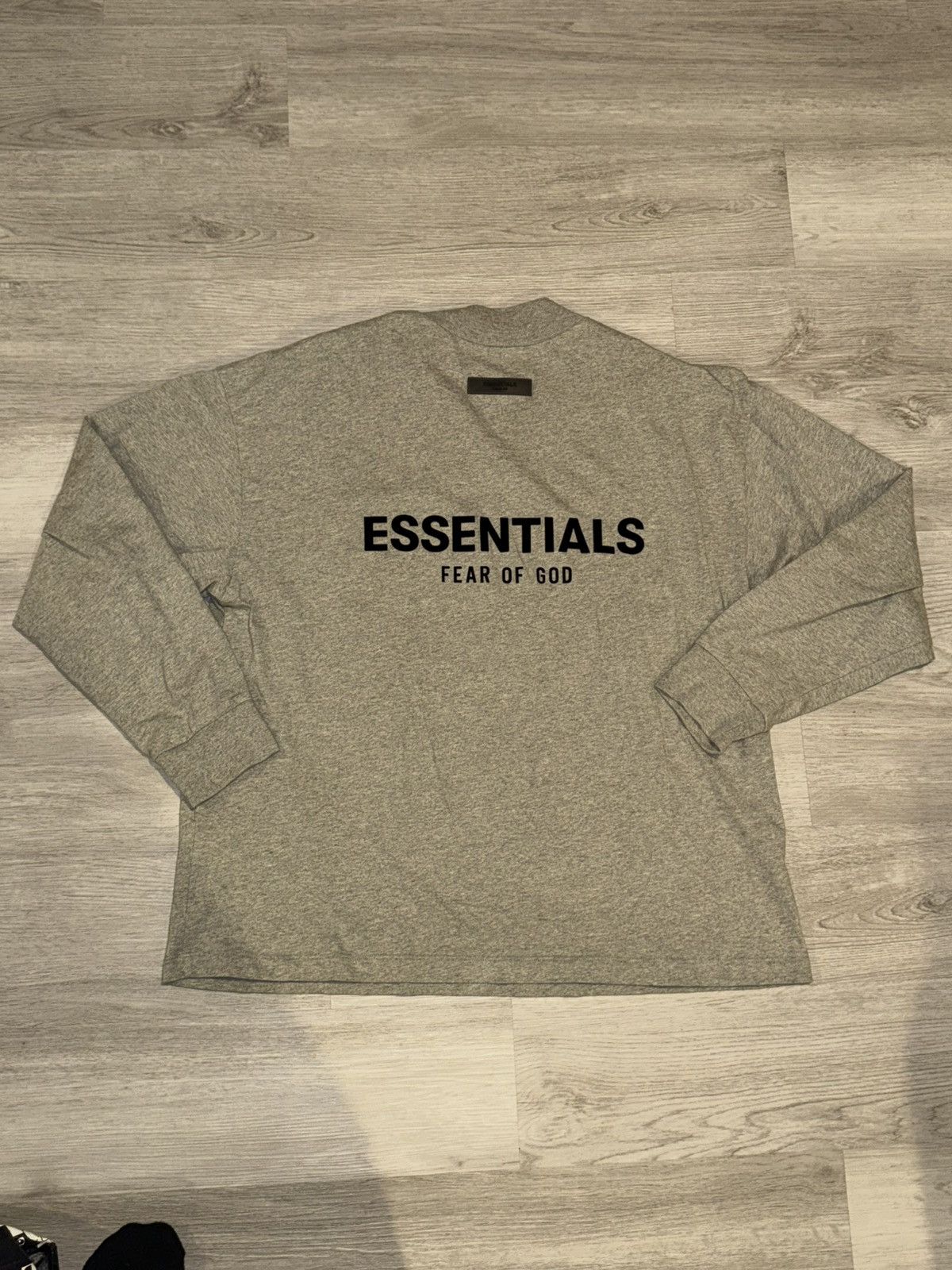 Essentials × Fear of God S Essentials oatmeal long sleep tee Size US S / EU 44-46 / 1 - 2 Thumbnail