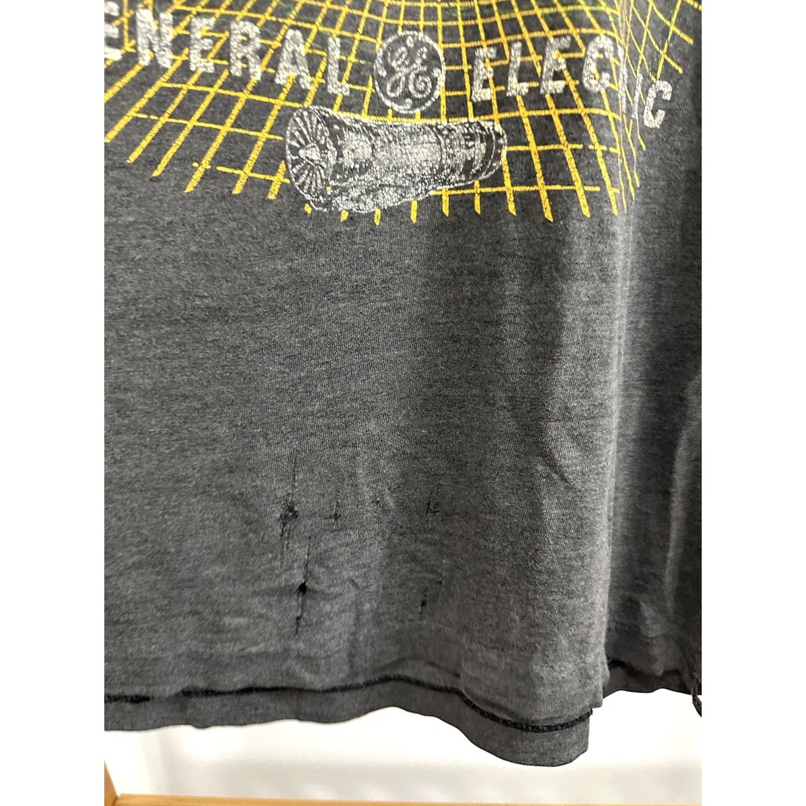 Velva Sheen VINTAGE General Electric GE F-16 Jet Airplane Flight T-Shirt L Black Size US L / EU 52-54 / 3 - 6 Thumbnail