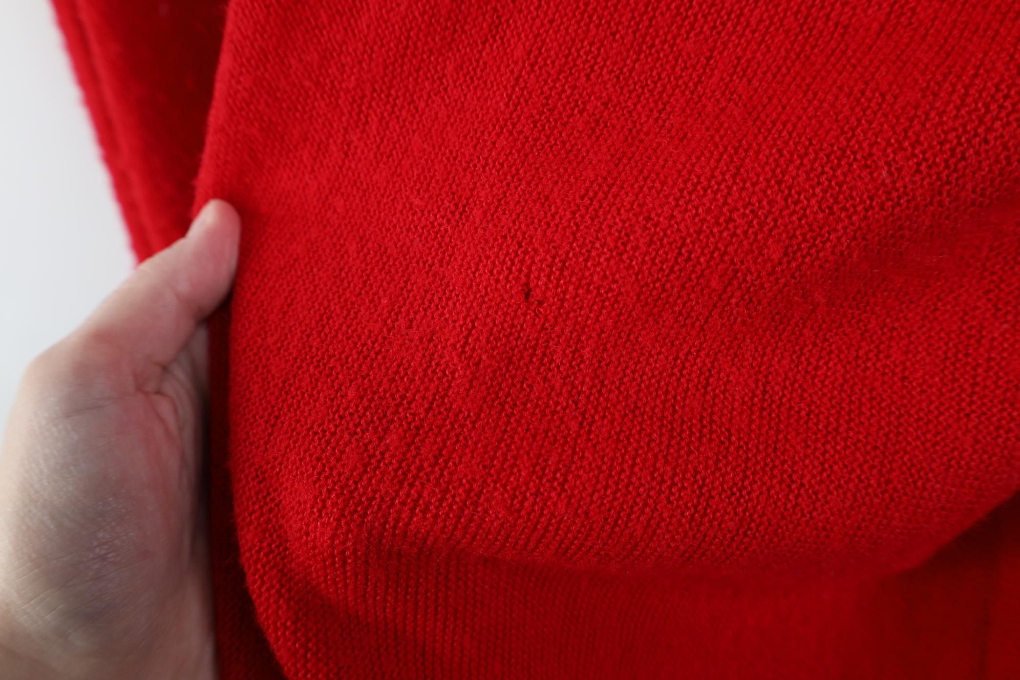 Lacoste Vintage 80s Izod Lacoste Boxy Fit Knit V-Neck Sweater Red Size US XL / EU 56 / 4 - 7 Thumbnail