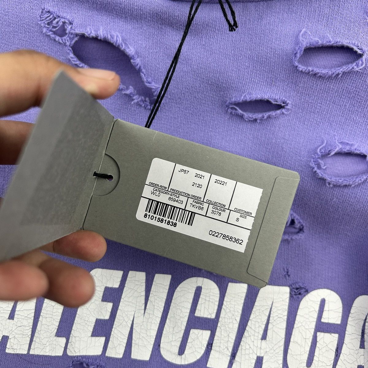Balenciaga Balenciaga destroyed hoodie Size US S / EU 44-46 / 1 - 5 Thumbnail