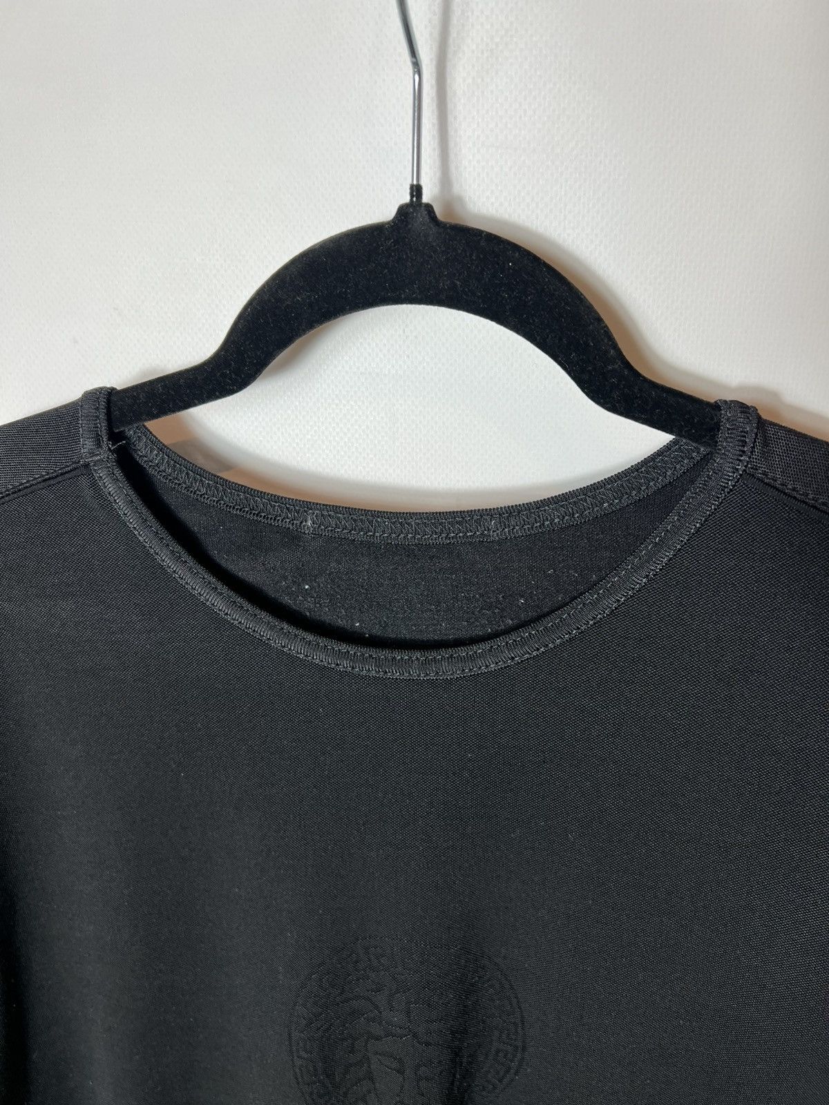 Versace Vintage streetwear y2k hype Versace Big Logo Black T-shirt Size US M / EU 48-50 / 2 - 4 Thumbnail
